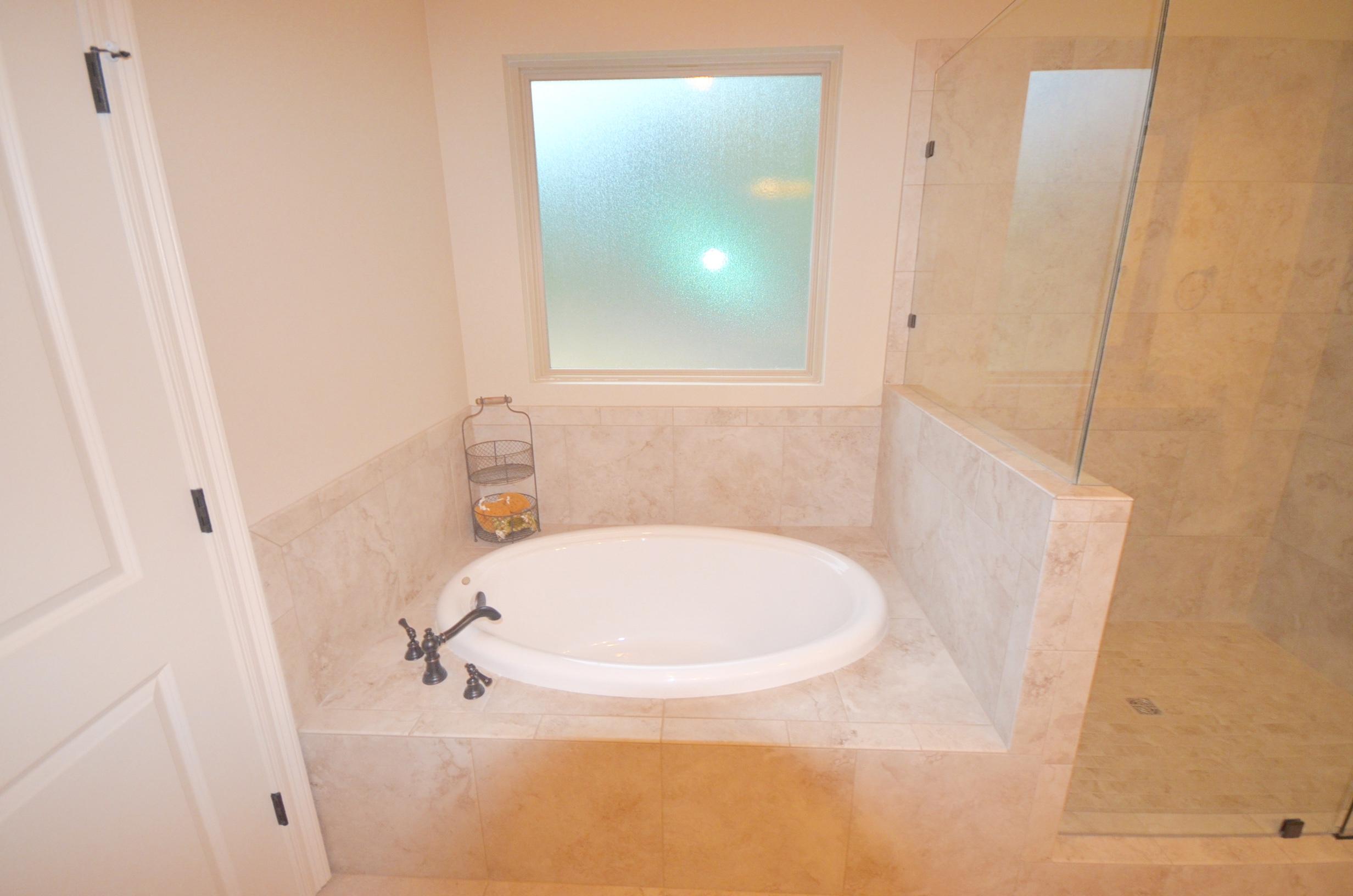 HOMEWOOD EST - Residential