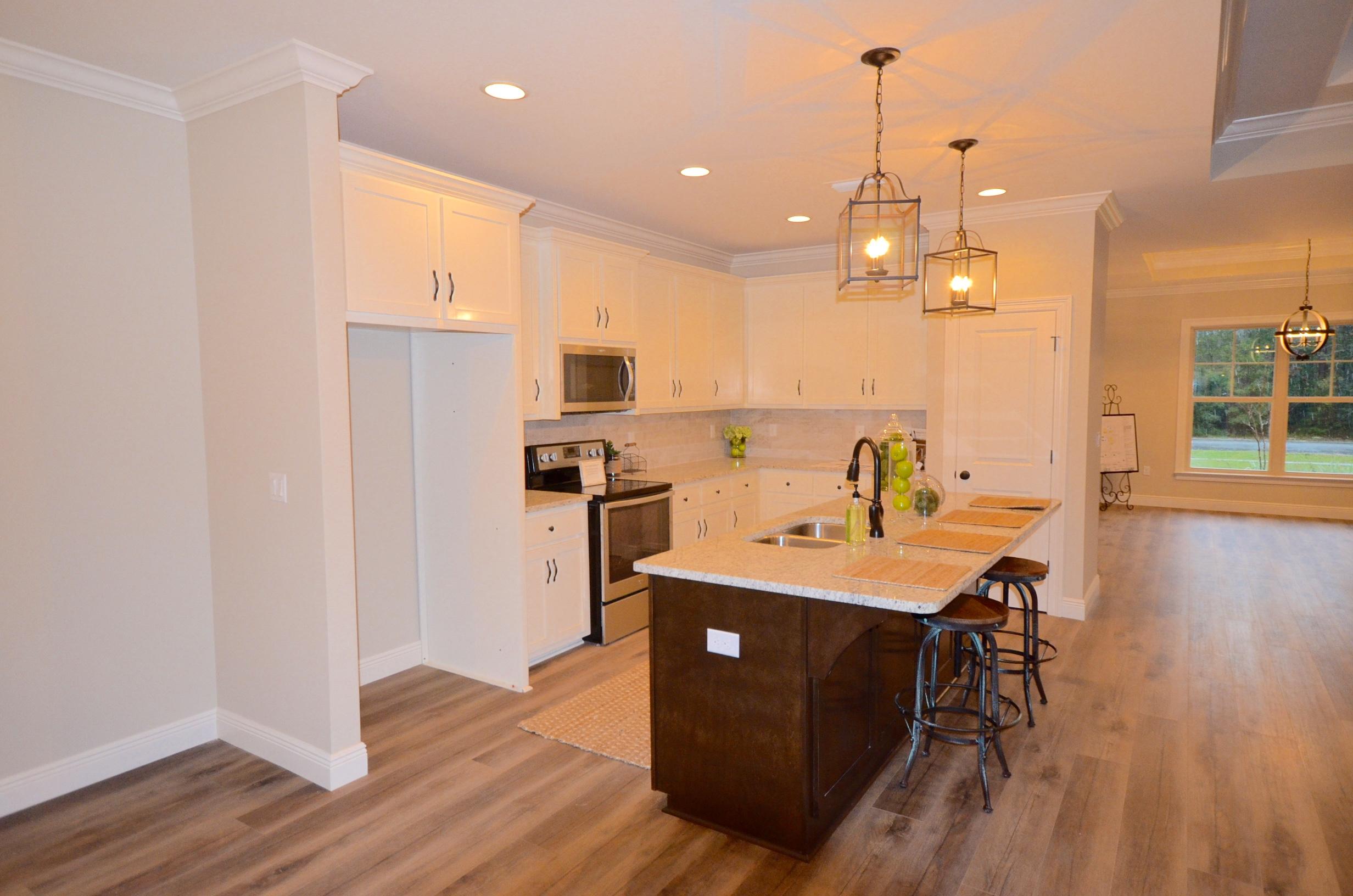 HOMEWOOD EST - Residential