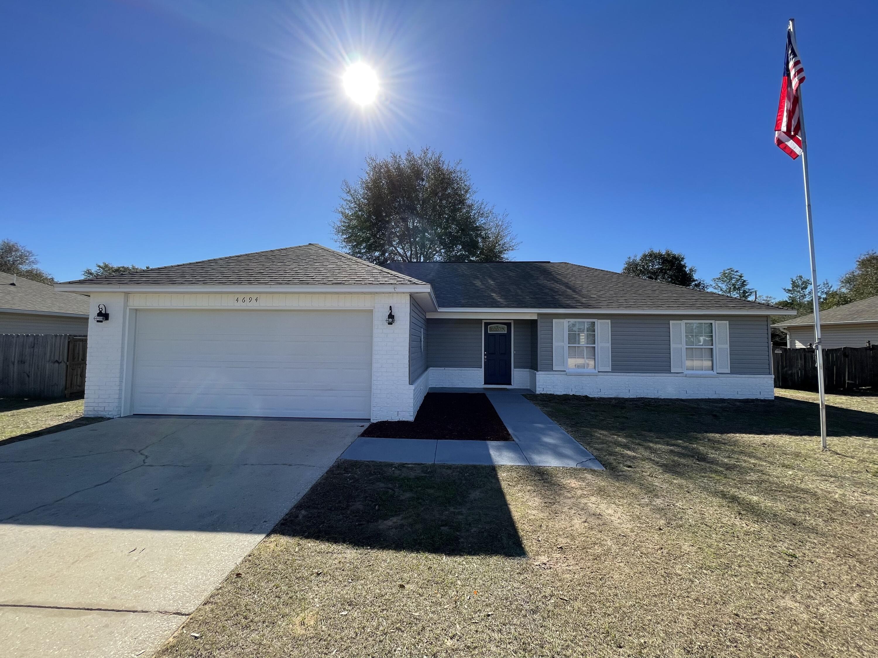 TRIPLE LAKES EST - Residential