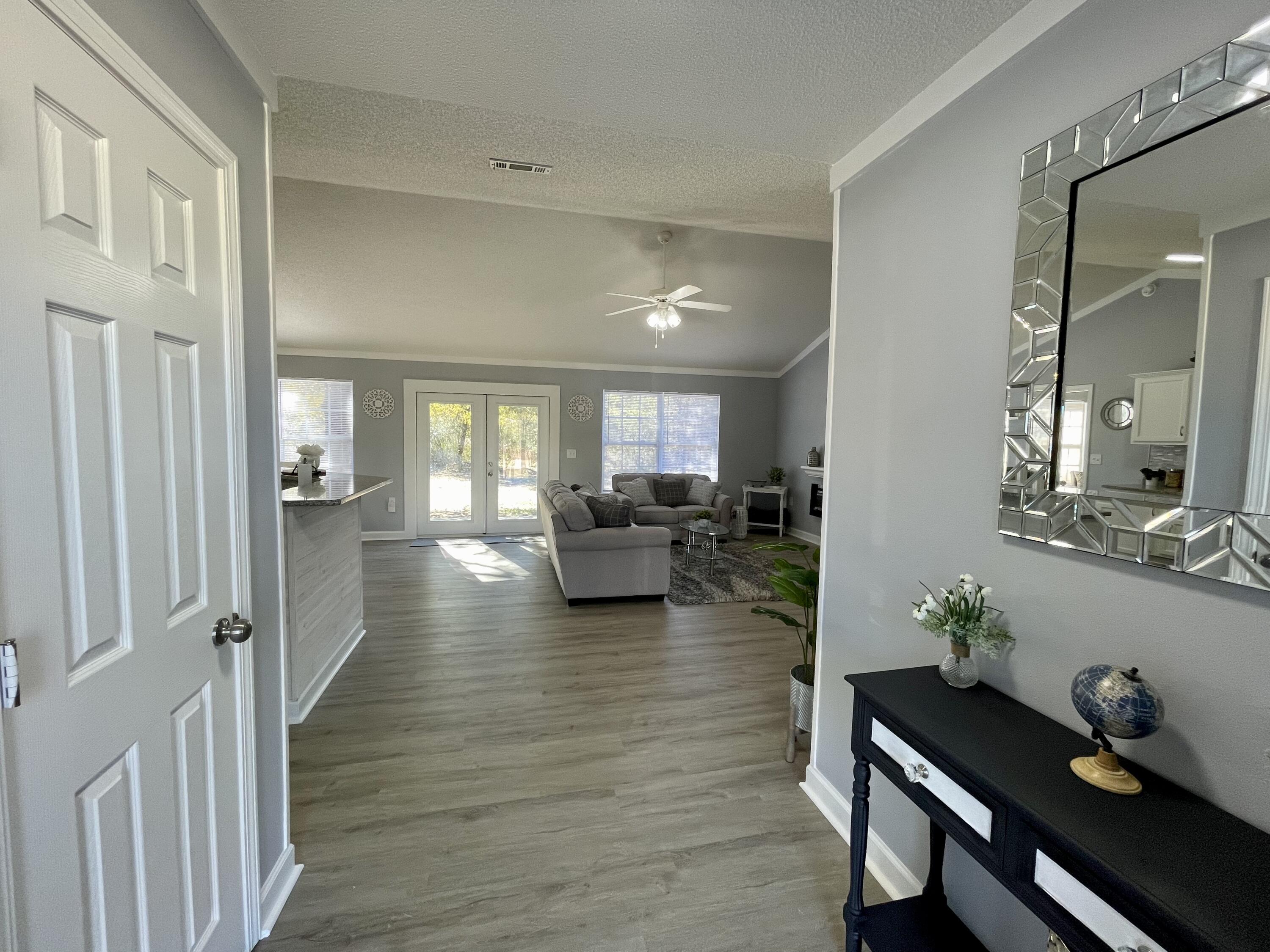 TRIPLE LAKES EST - Residential