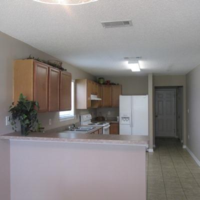 TWIN LAKES ESTATES - Residential Lease