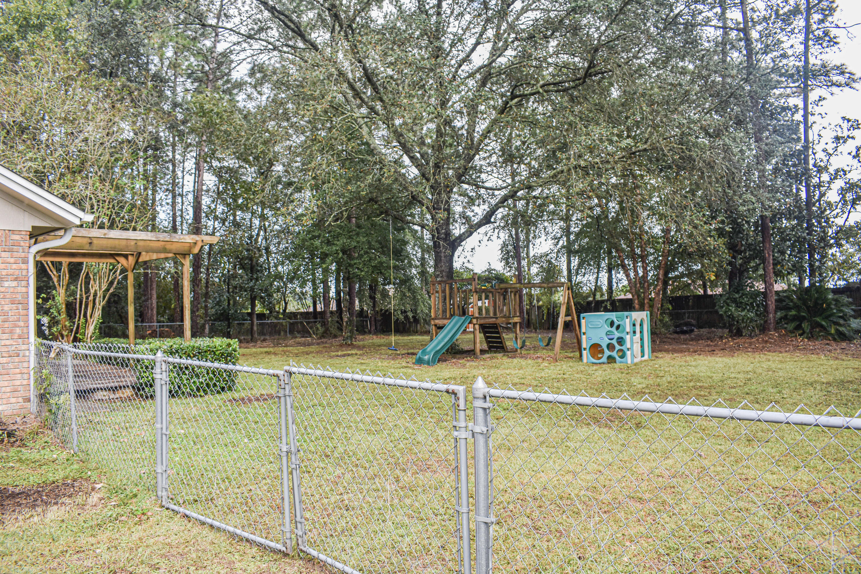 COUNTRYVIEW ESTATES 2ND ADDN - Residential