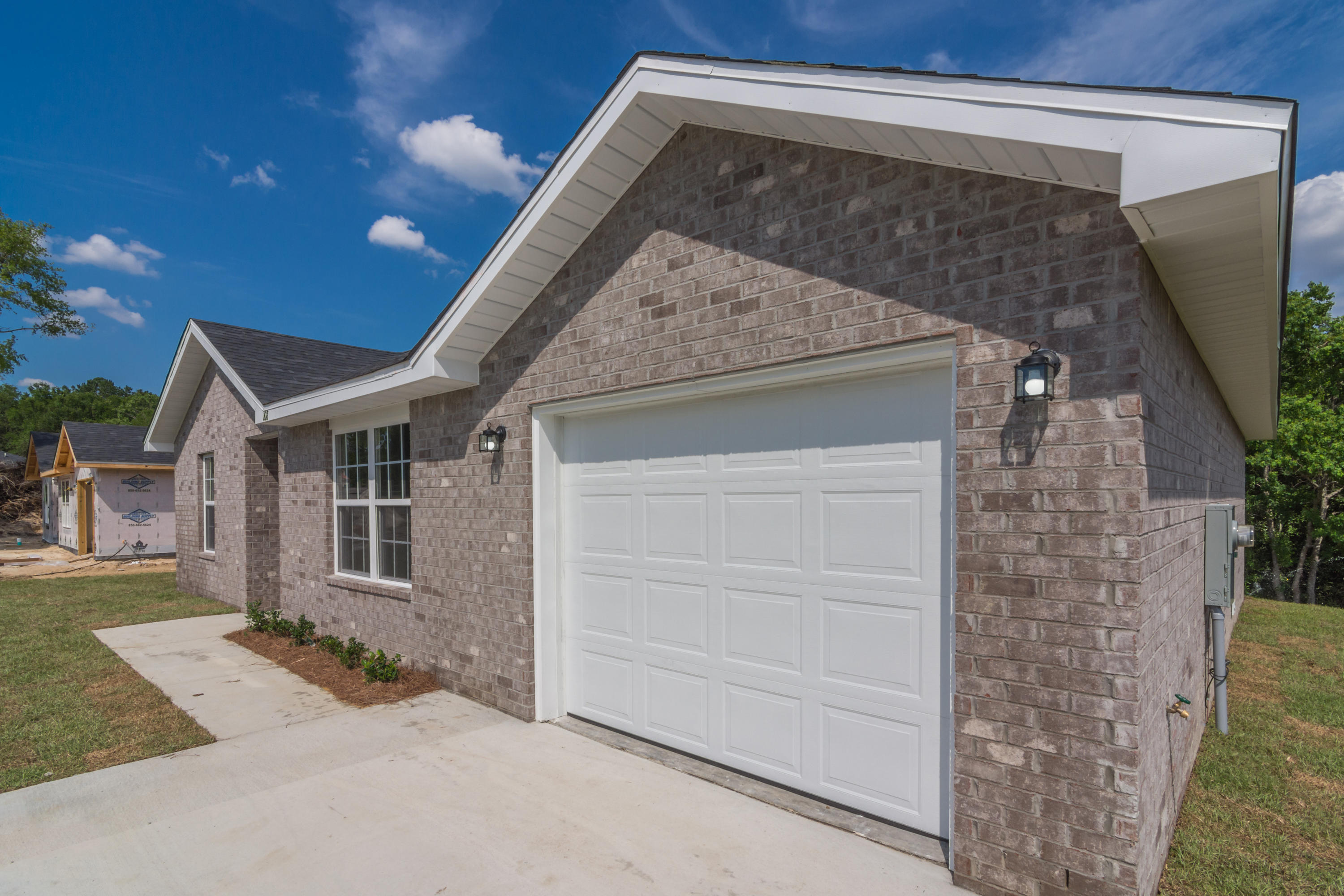 TRAILWOOD ESTATES - Residential