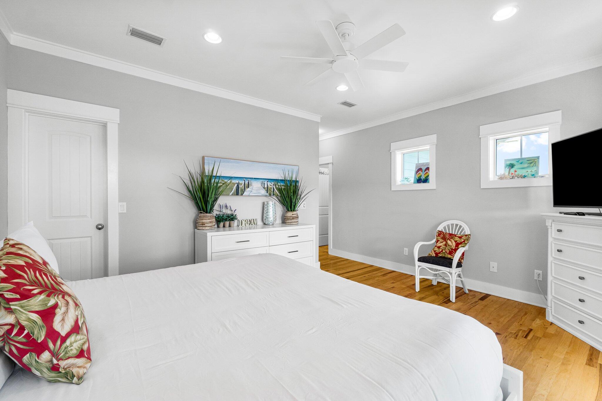 EMERALD WATERS VILLAGE - Residential