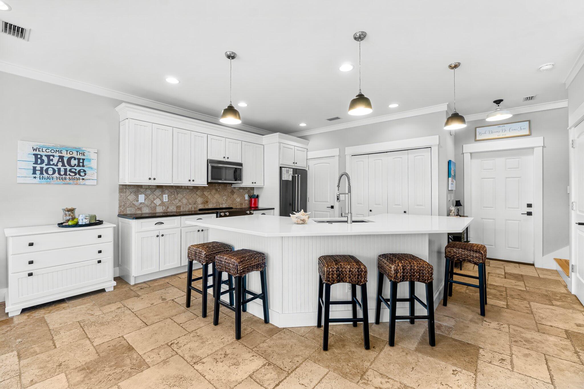 EMERALD WATERS VILLAGE - Residential