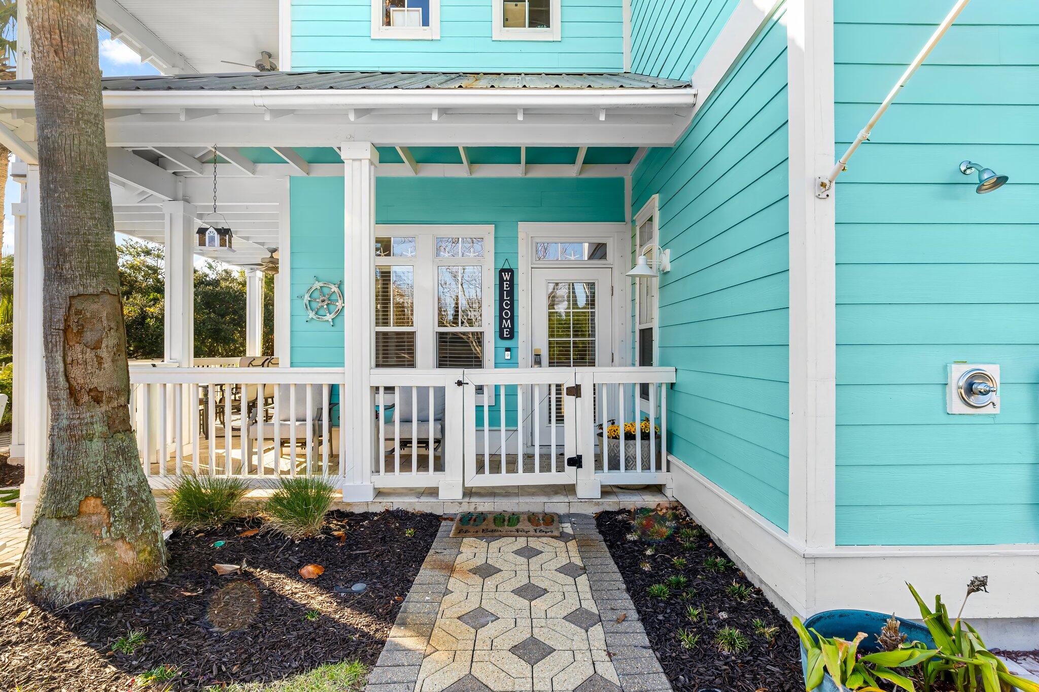 EMERALD WATERS VILLAGE - Residential