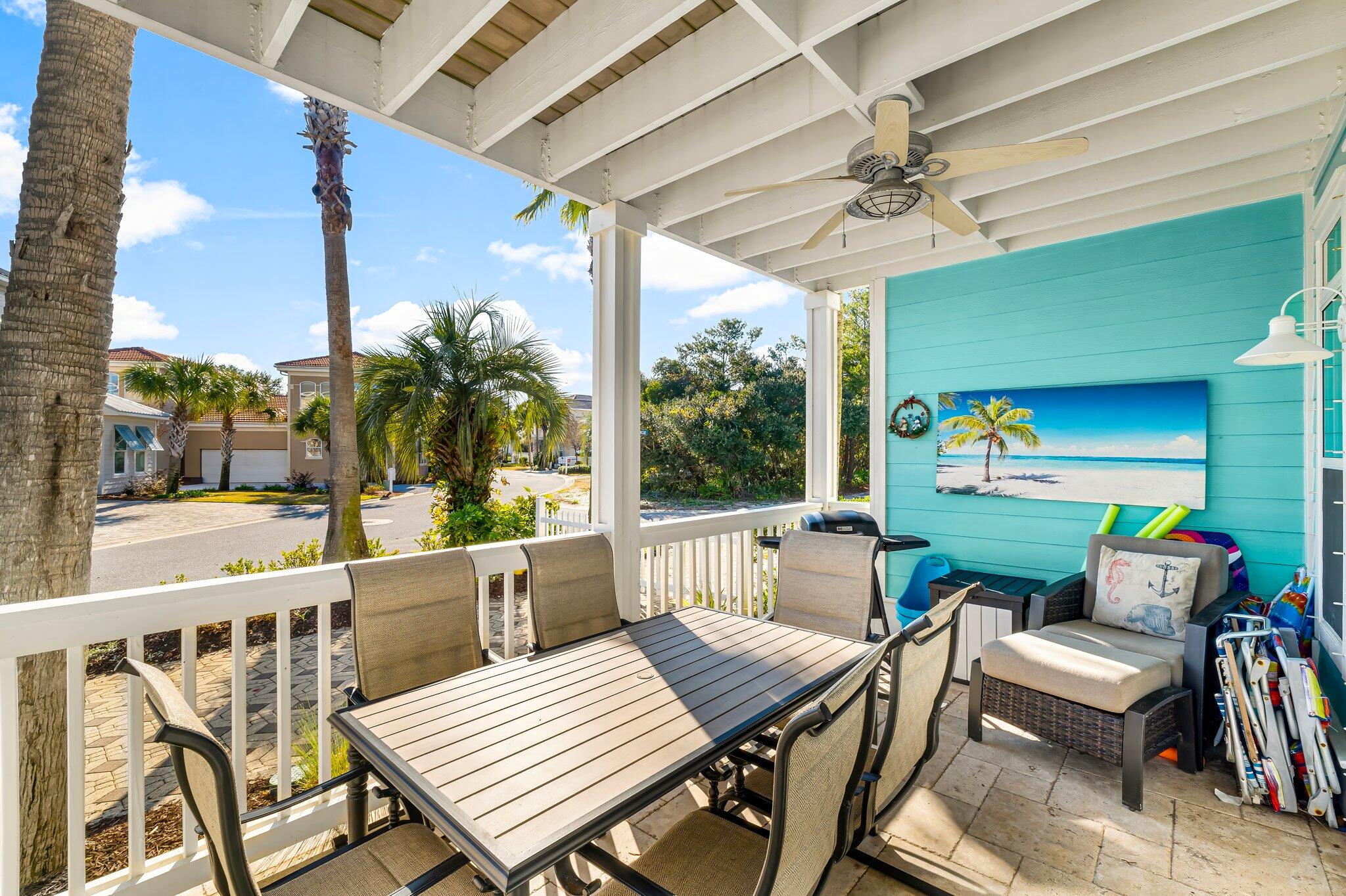 EMERALD WATERS VILLAGE - Residential