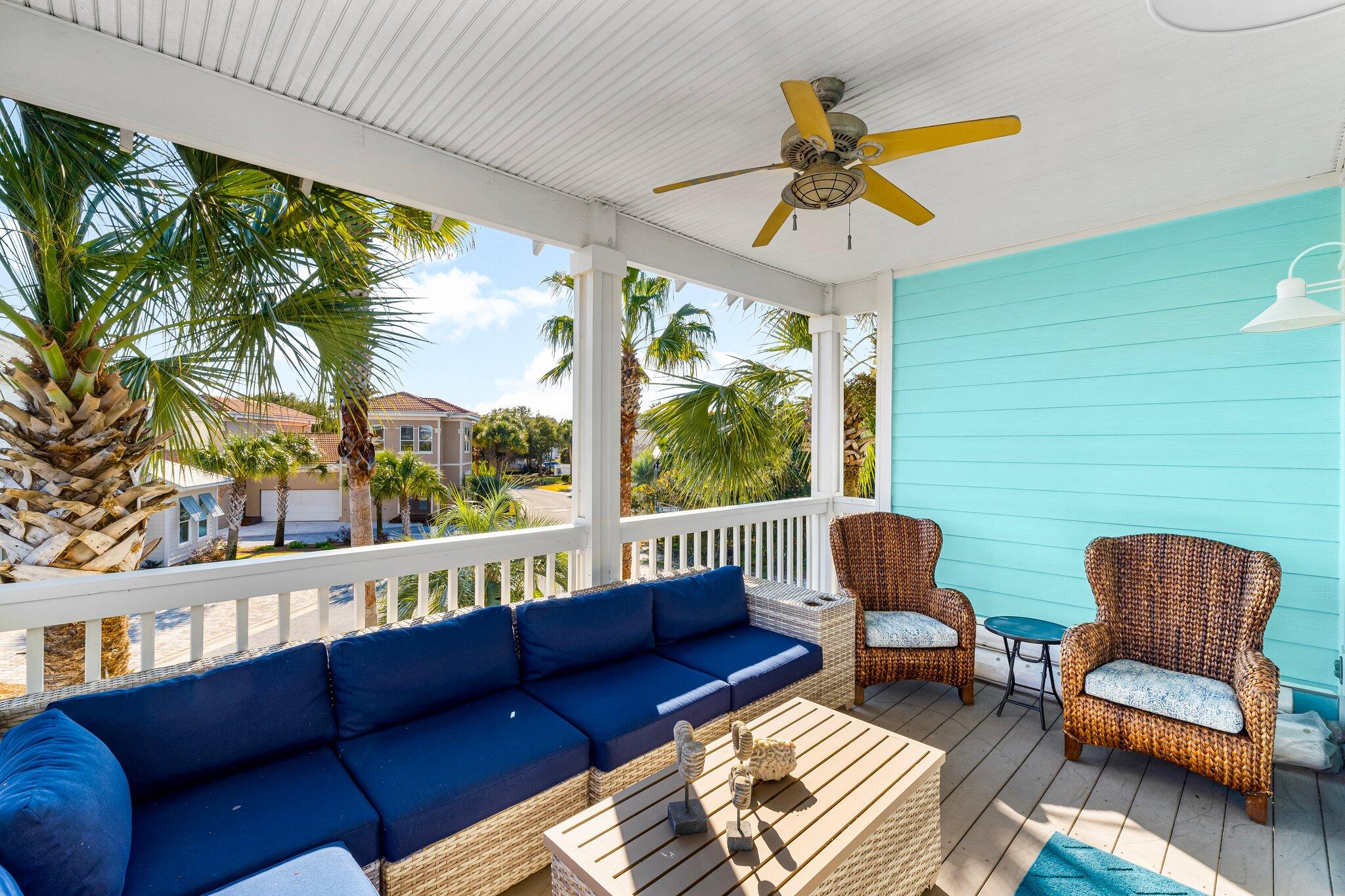 EMERALD WATERS VILLAGE - Residential