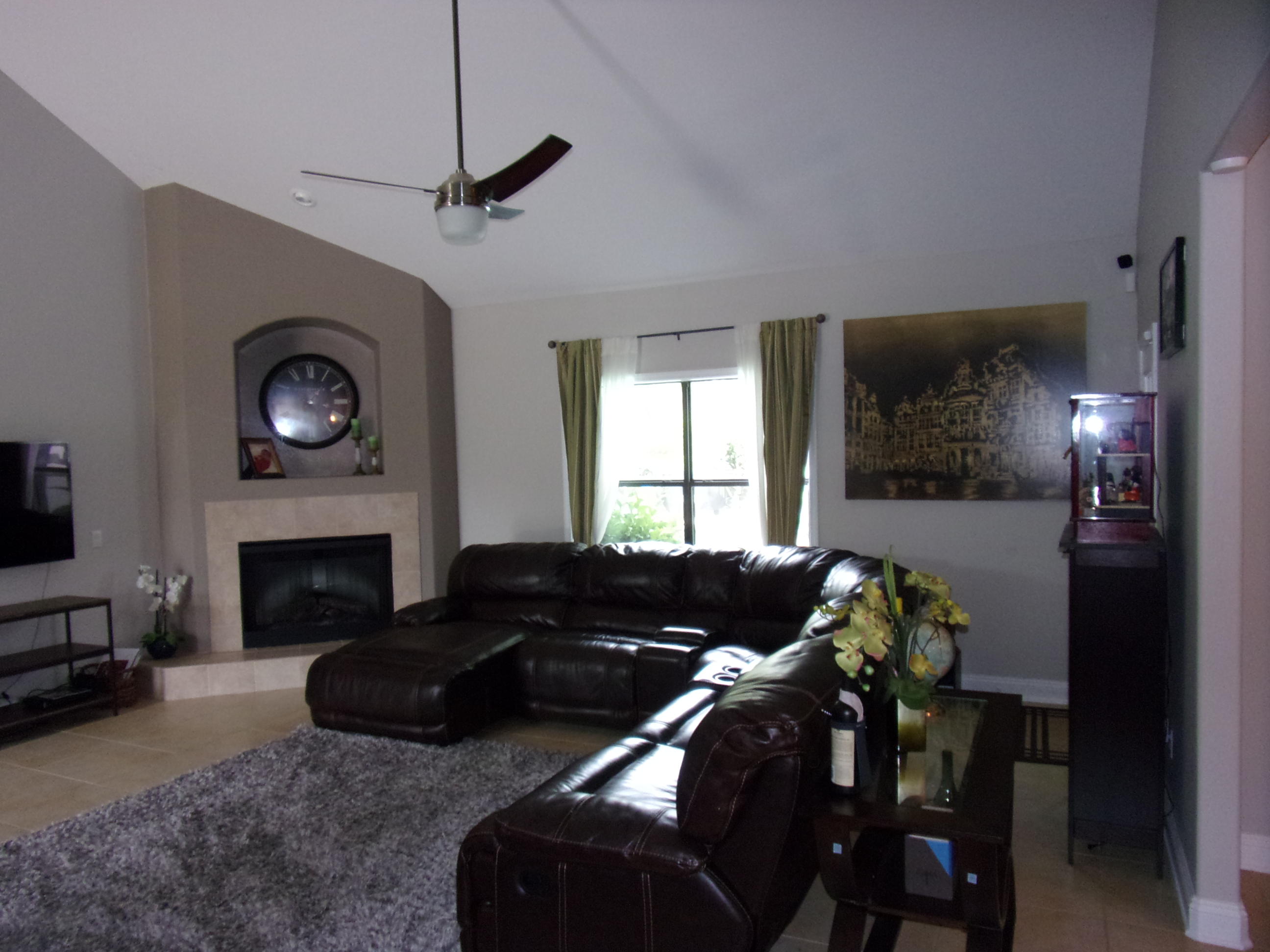 GRAND BAY ESTATES - Residential Lease