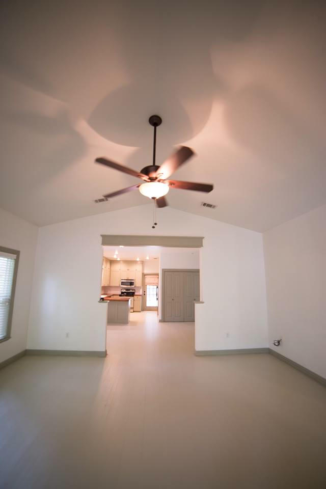 MAGNOLIA BEACH - Residential