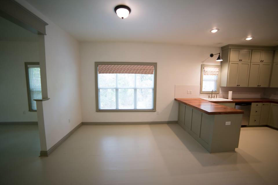 MAGNOLIA BEACH - Residential