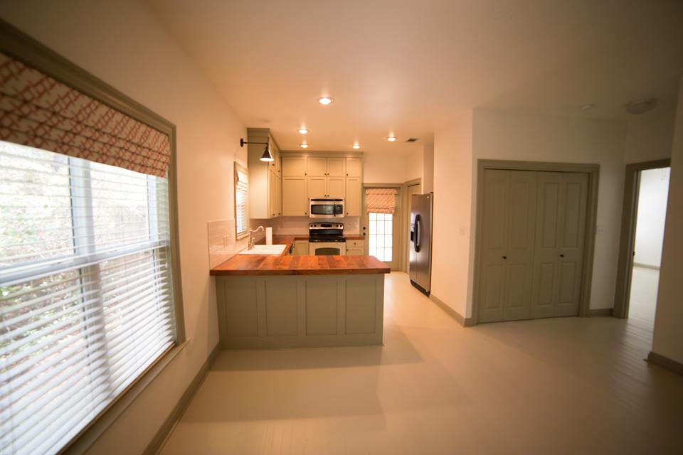 MAGNOLIA BEACH - Residential