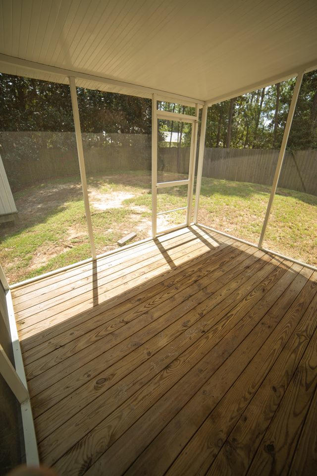 MAGNOLIA BEACH - Residential