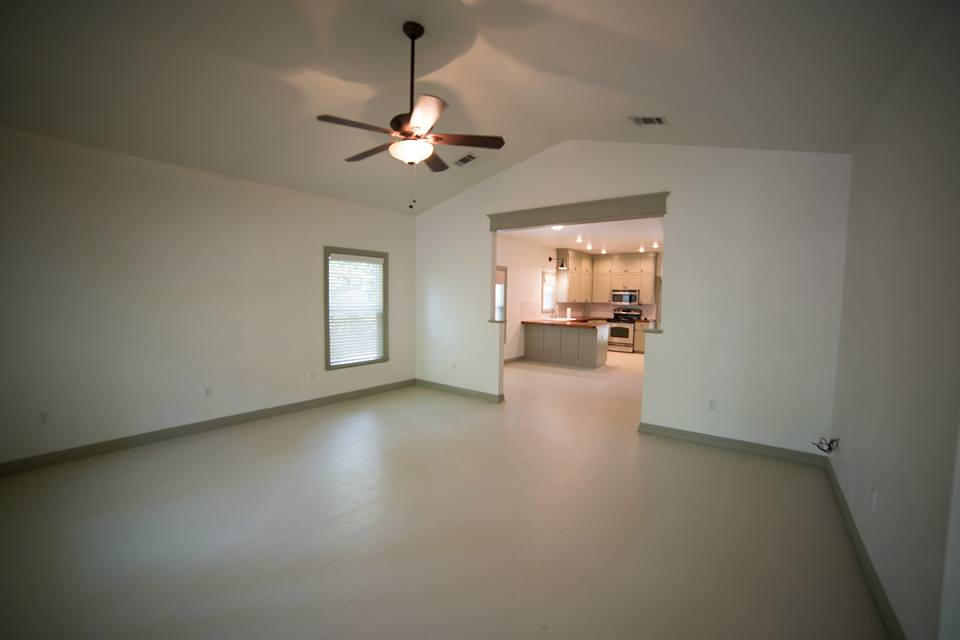 MAGNOLIA BEACH - Residential