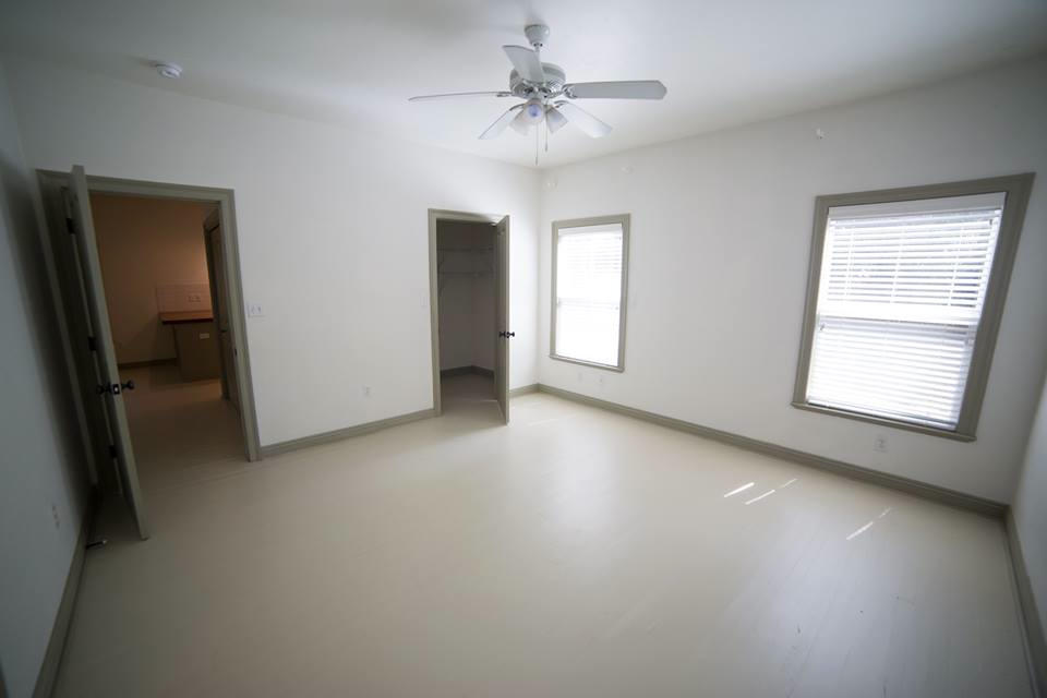 MAGNOLIA BEACH - Residential