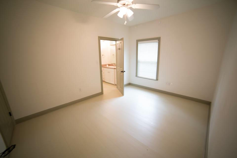 MAGNOLIA BEACH - Residential