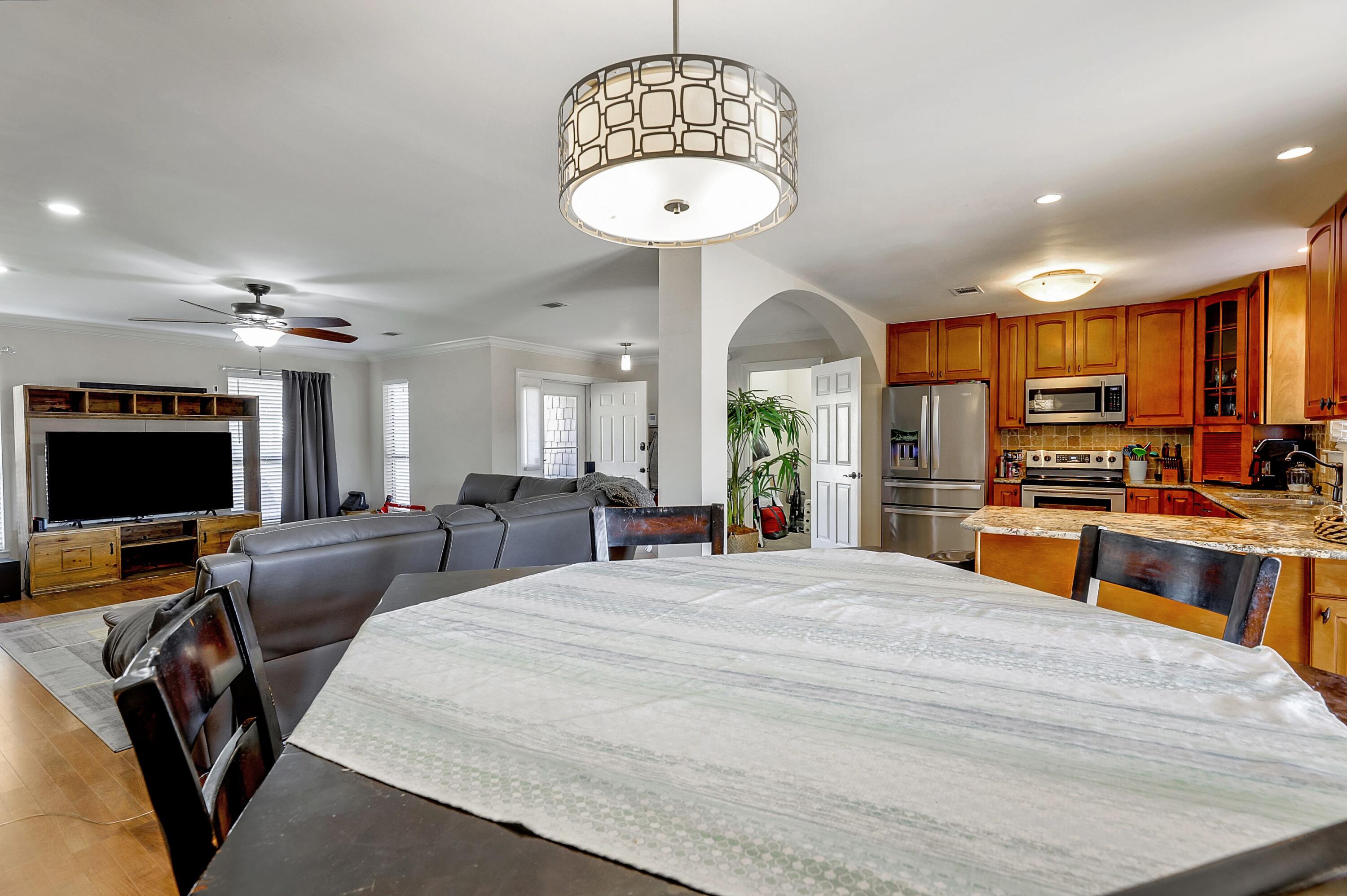 Metes & Bounds....Lengthly legal - Residential