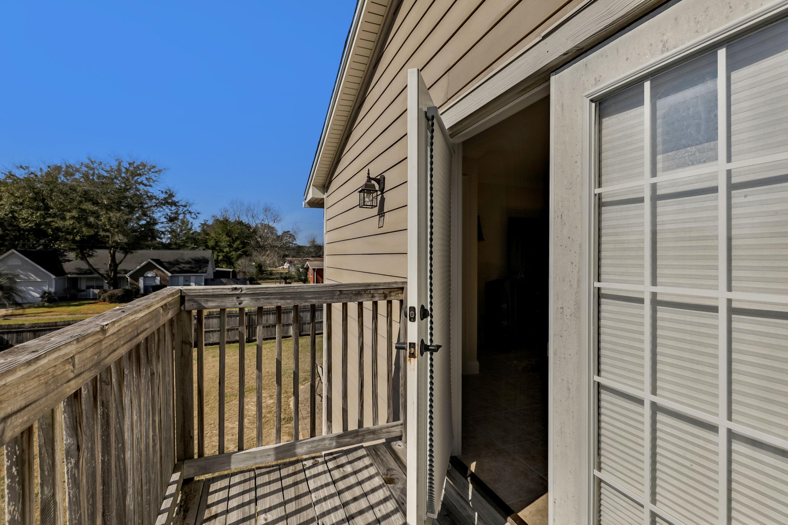 Metes & Bounds....Lengthly legal - Residential