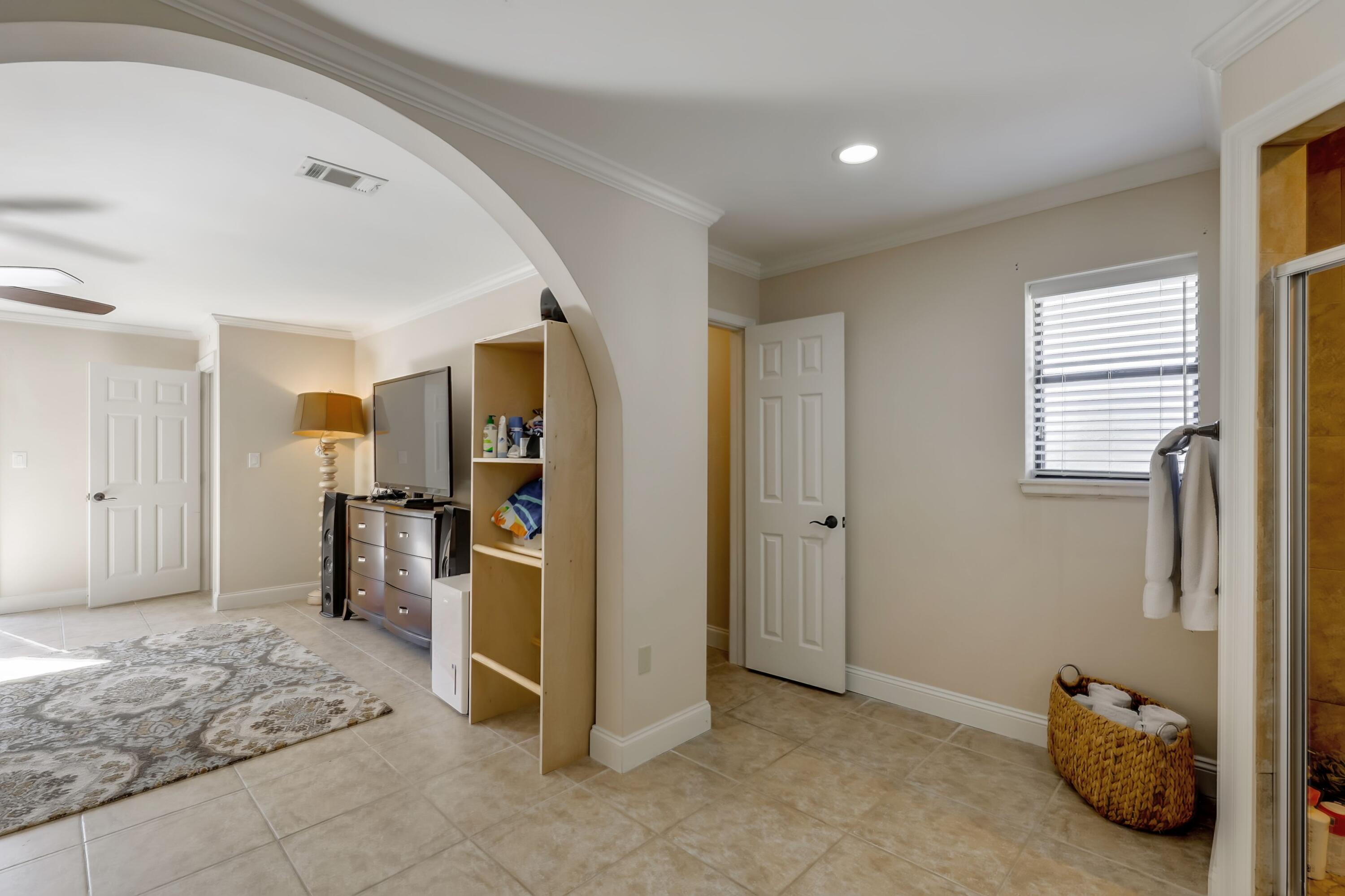 Metes & Bounds....Lengthly legal - Residential