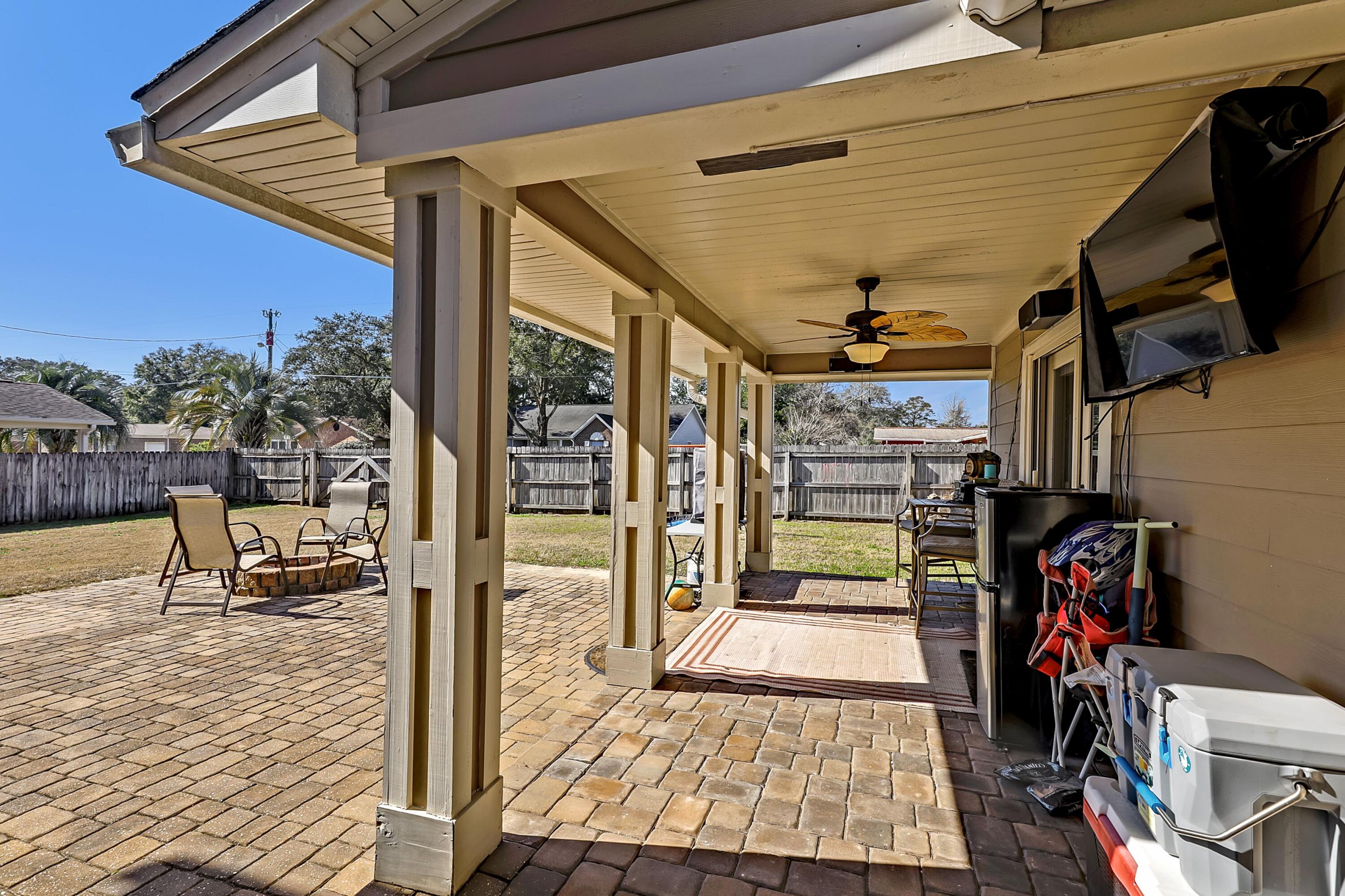 Metes & Bounds....Lengthly legal - Residential