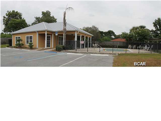 WOODLAWN VILLAGE PH 1 - Residential