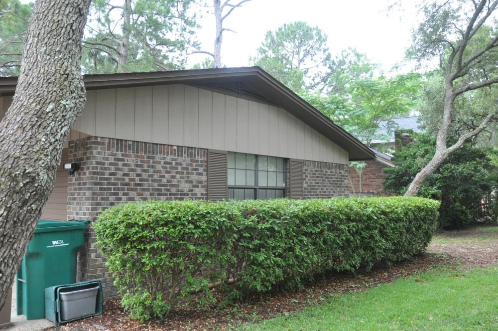 BERKSHIRE WOODS - Residential