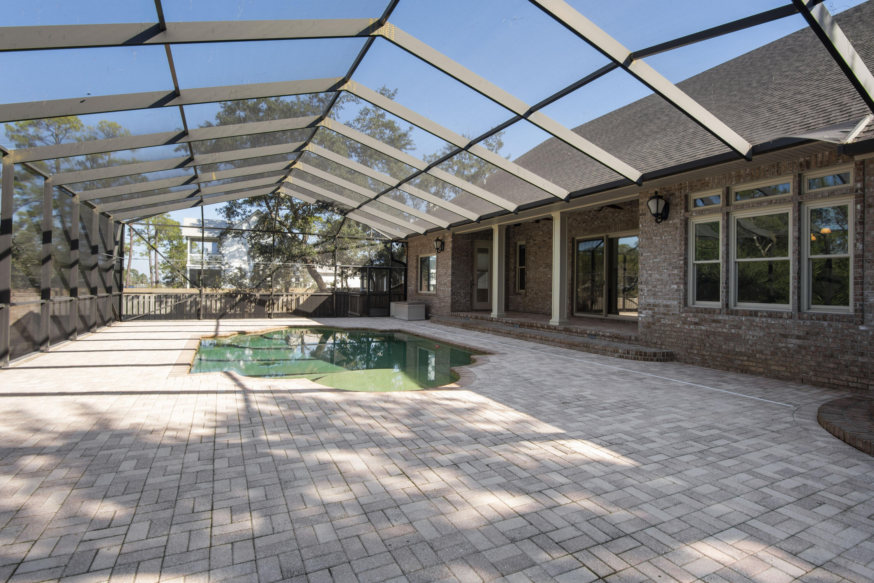 RIVER BEND - Residential Lease