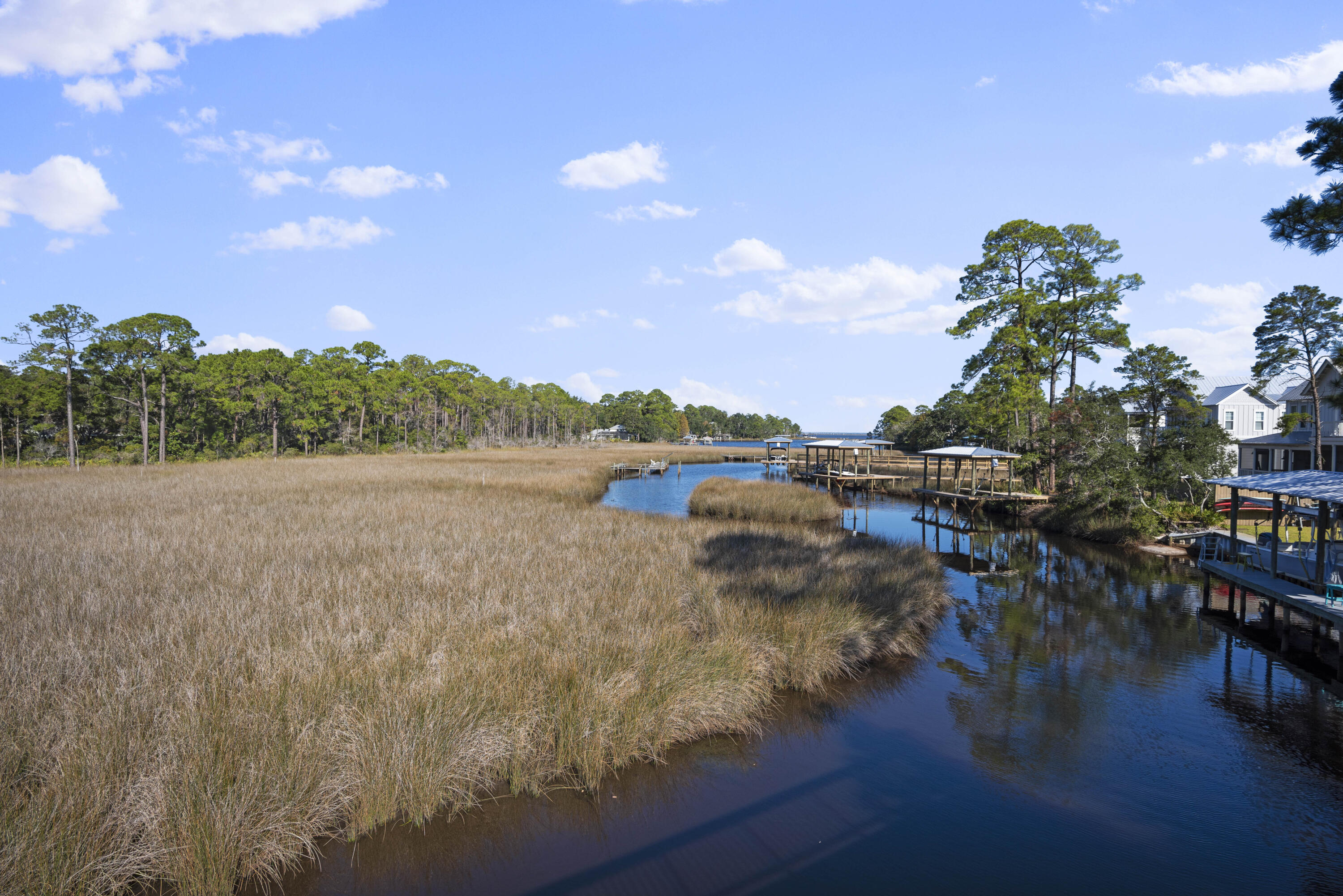 RIVER BEND - Residential Lease