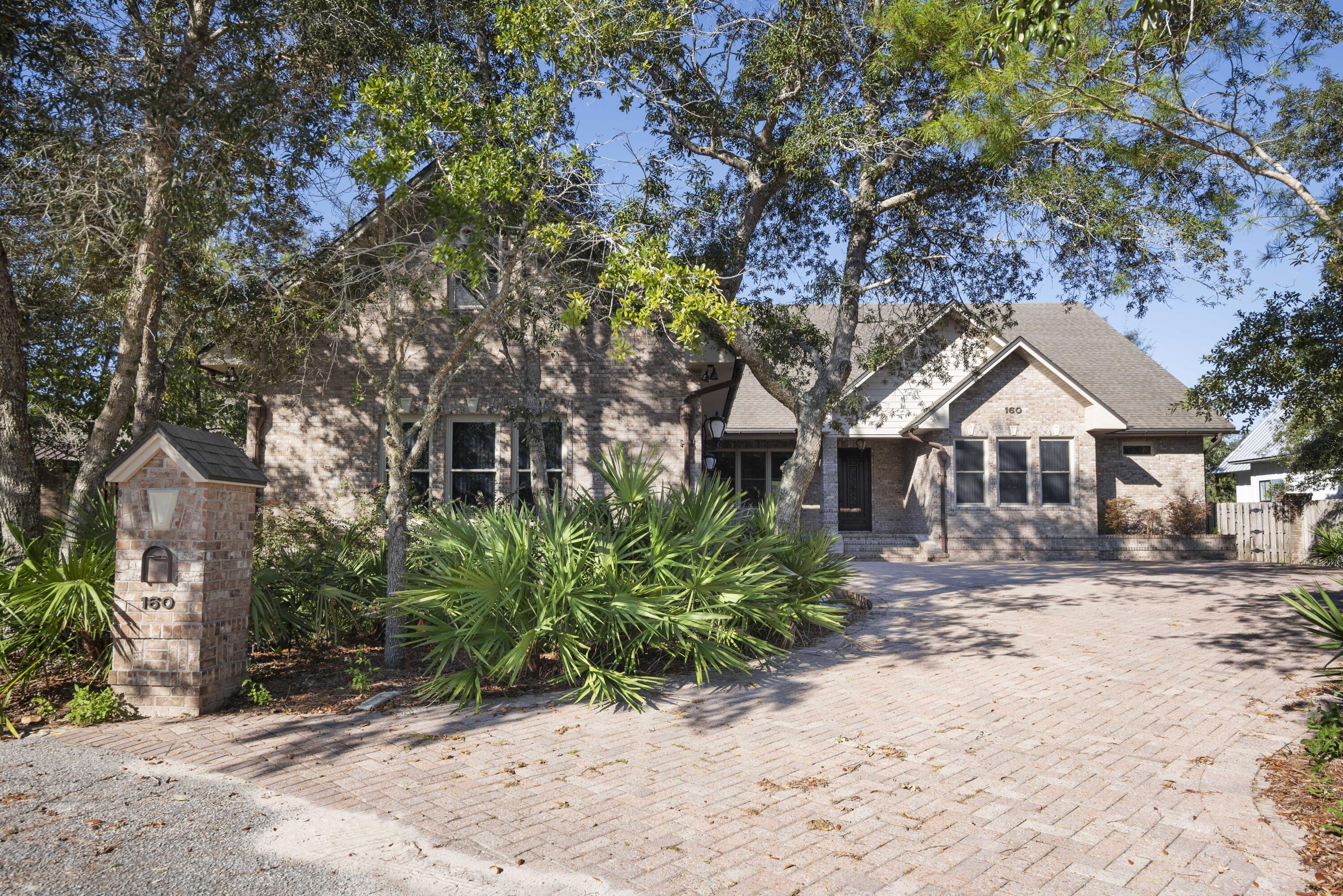 RIVER BEND - Residential Lease