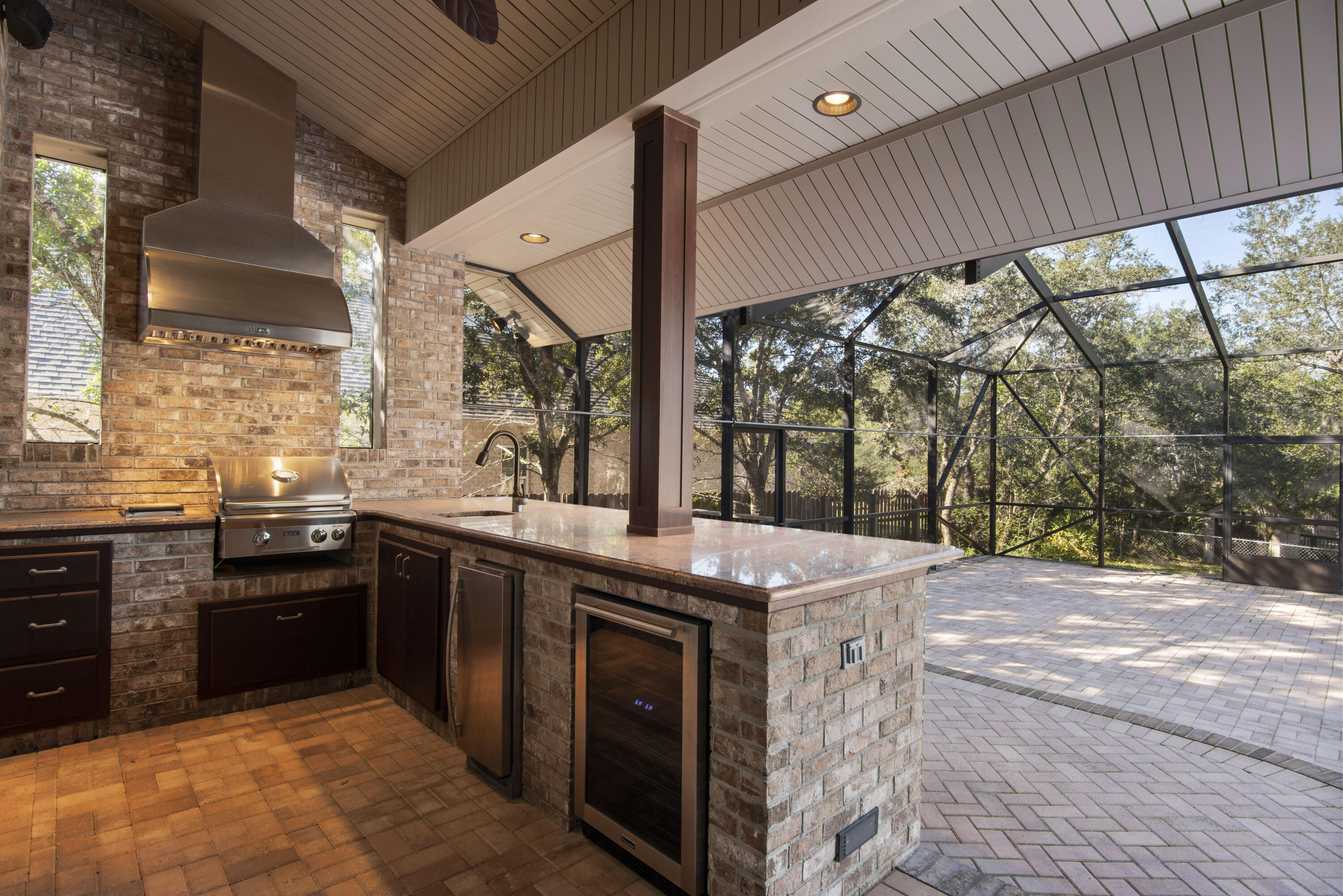 RIVER BEND - Residential Lease