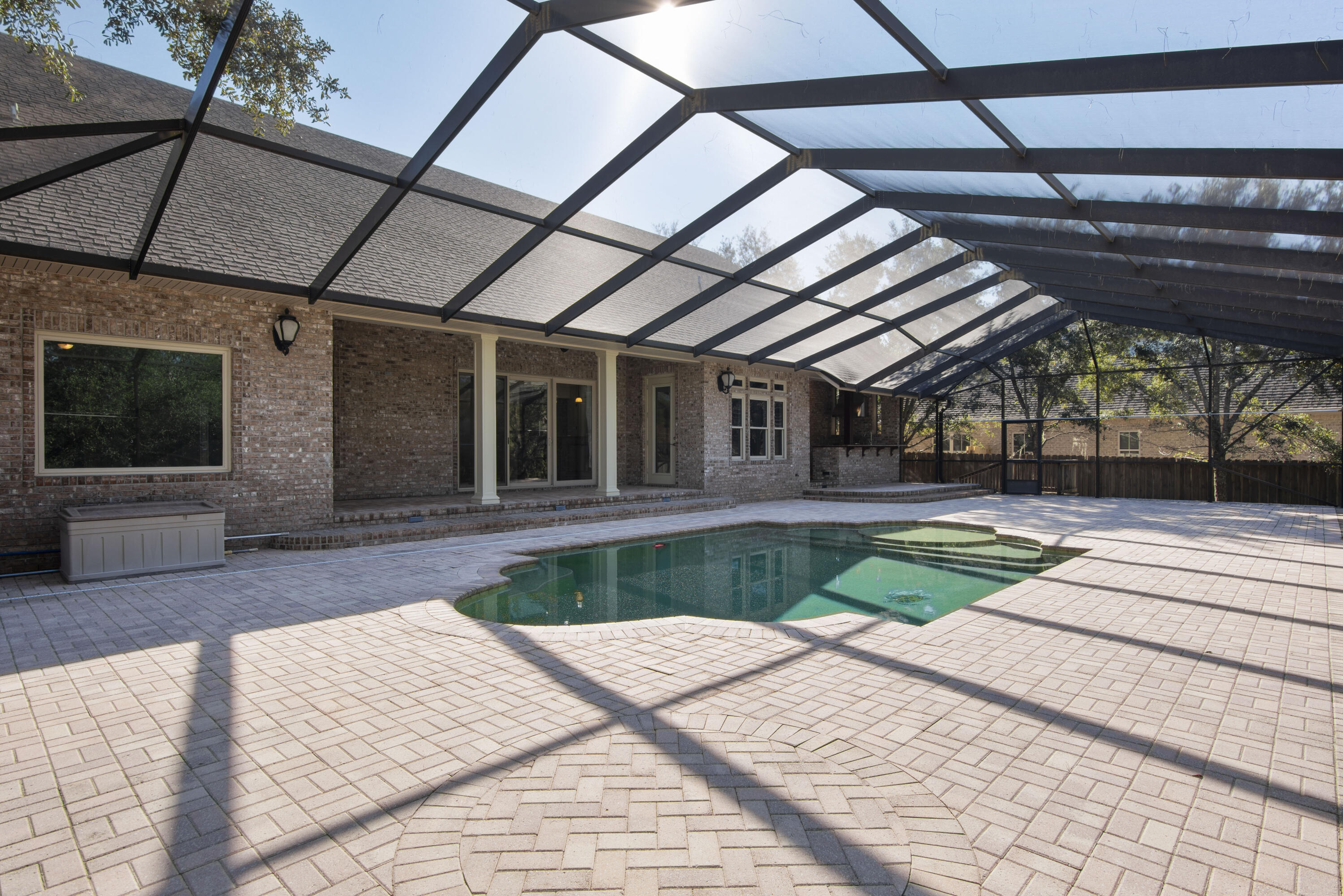 RIVER BEND - Residential Lease