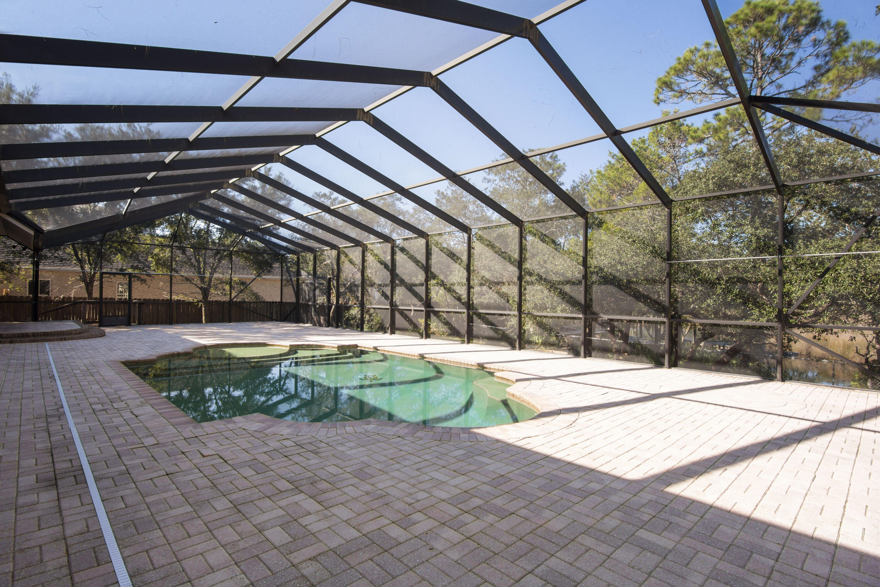 RIVER BEND - Residential Lease