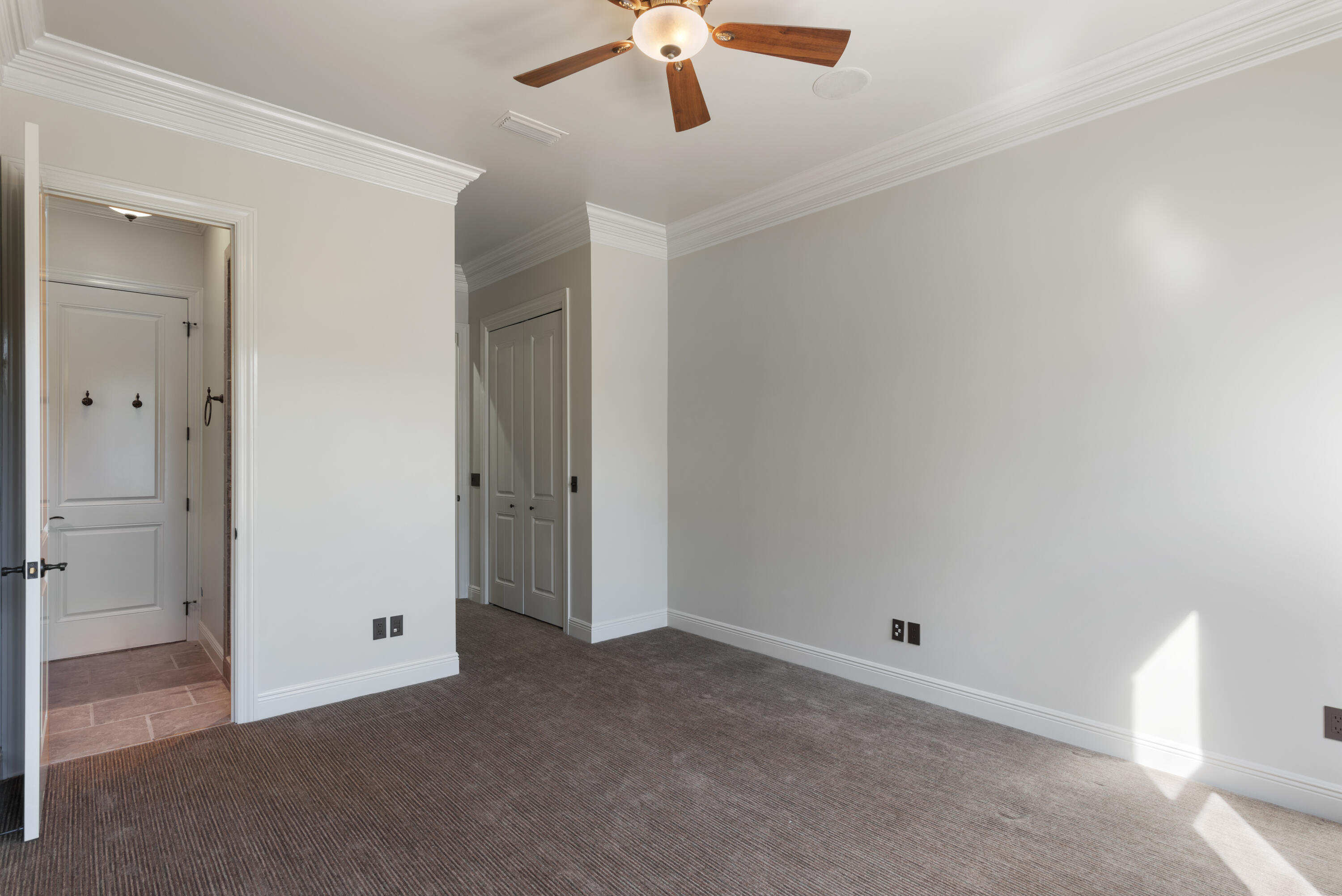 RIVER BEND - Residential Lease