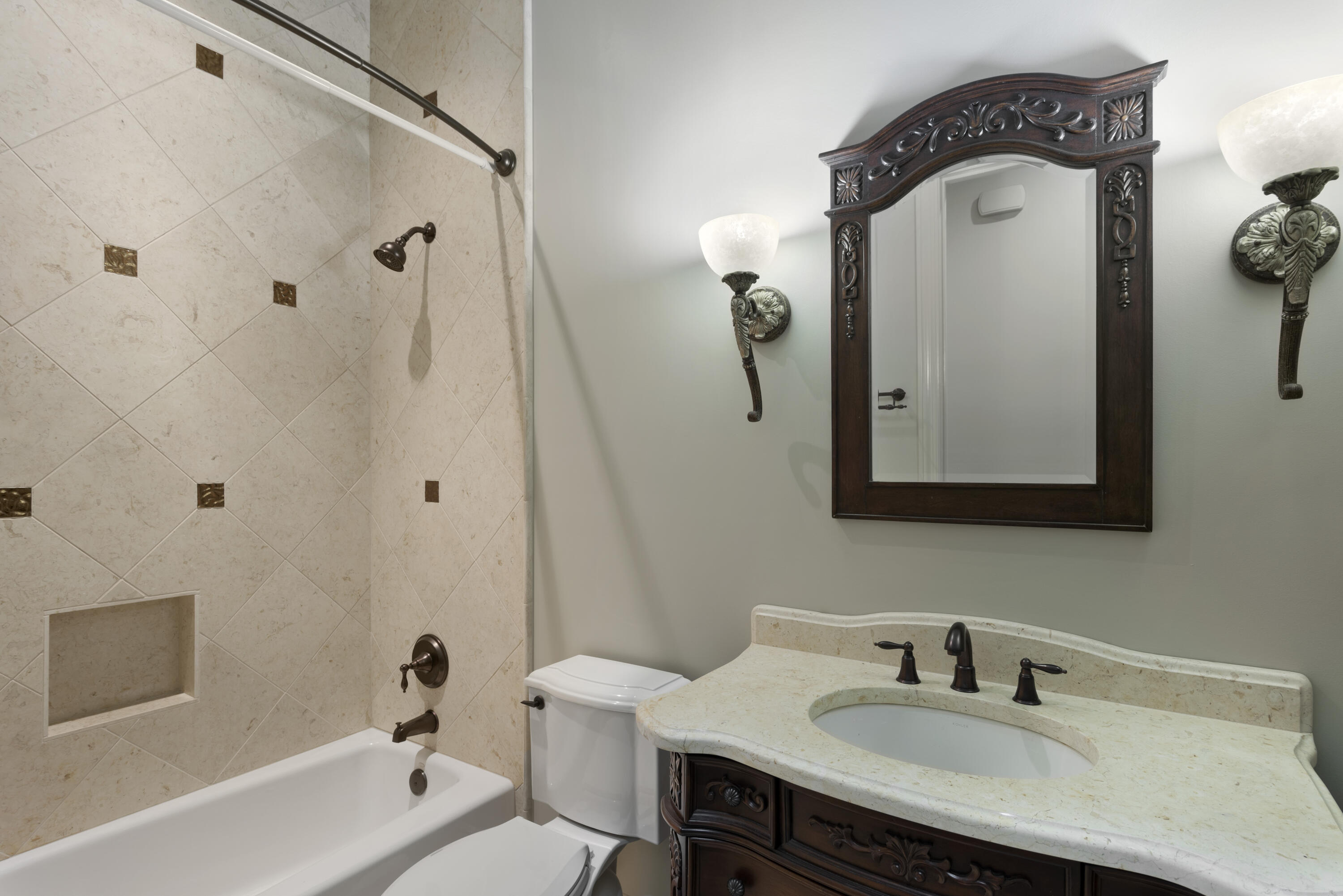 RIVER BEND - Residential Lease