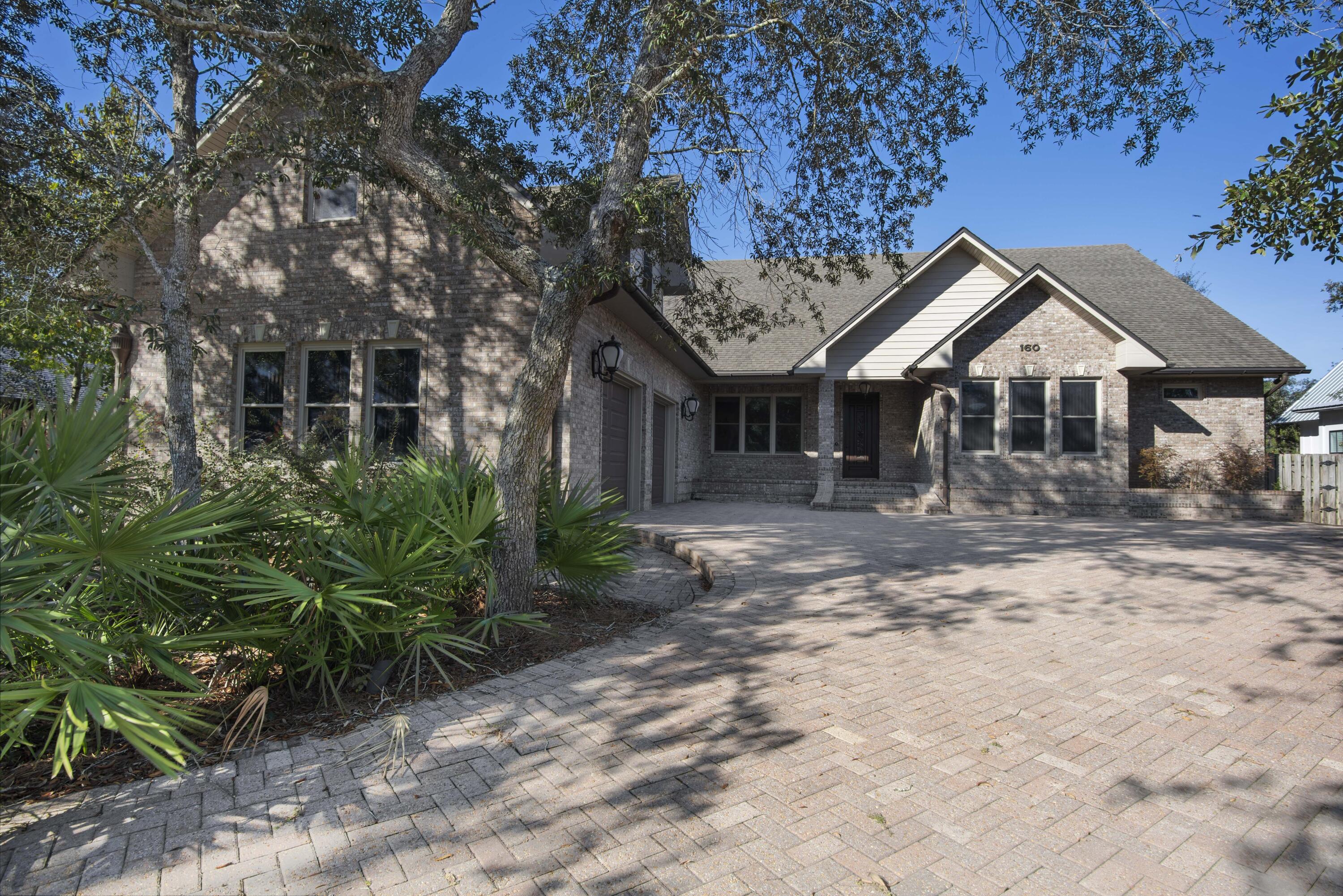 RIVER BEND - Residential Lease