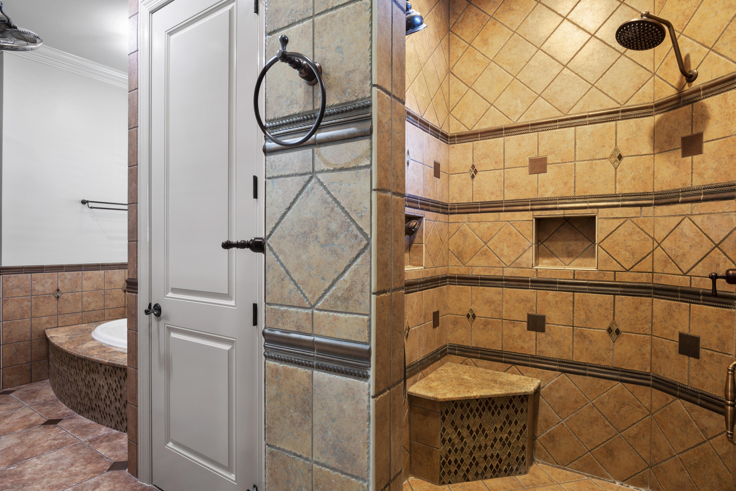 RIVER BEND - Residential Lease