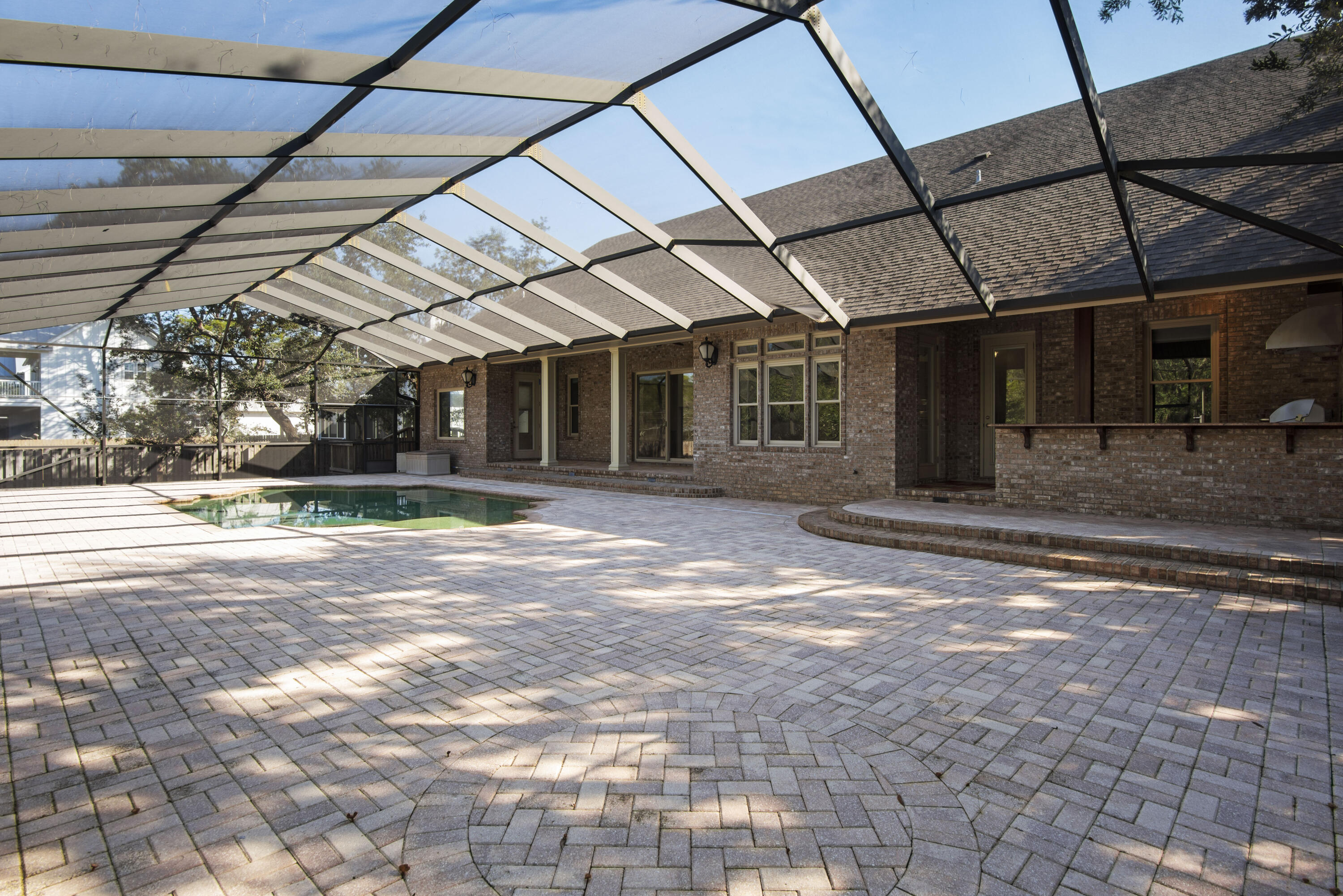 RIVER BEND - Residential Lease