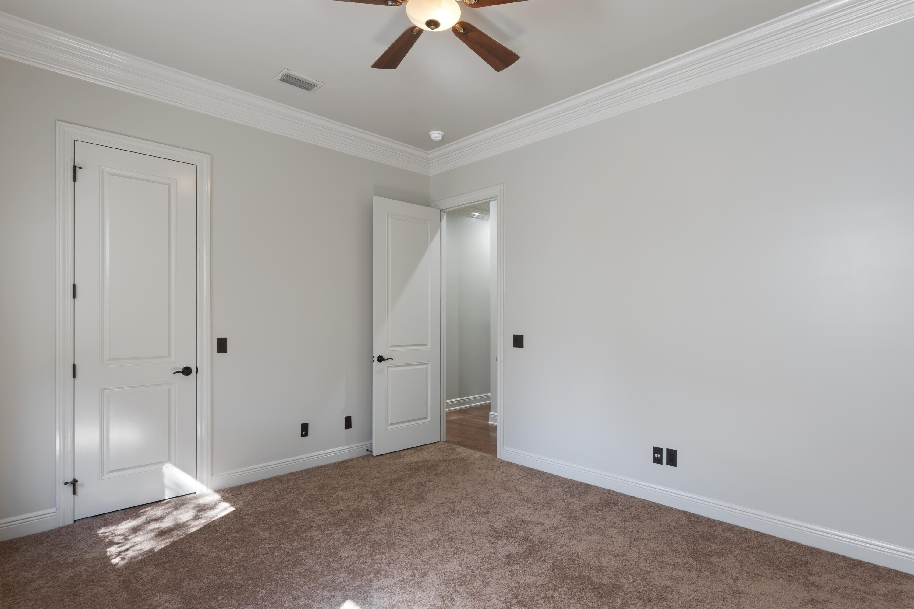 RIVER BEND - Residential Lease