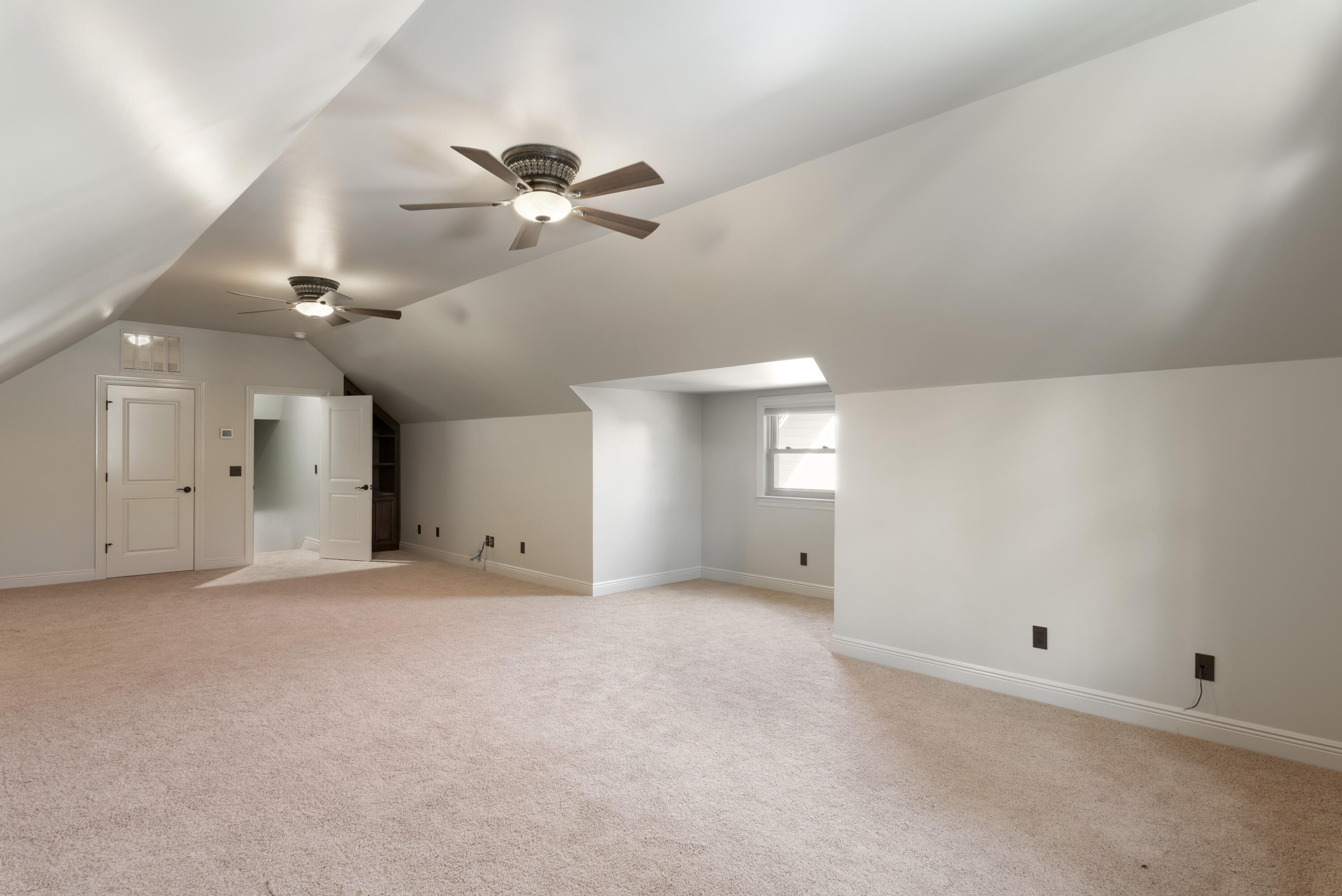 RIVER BEND - Residential Lease