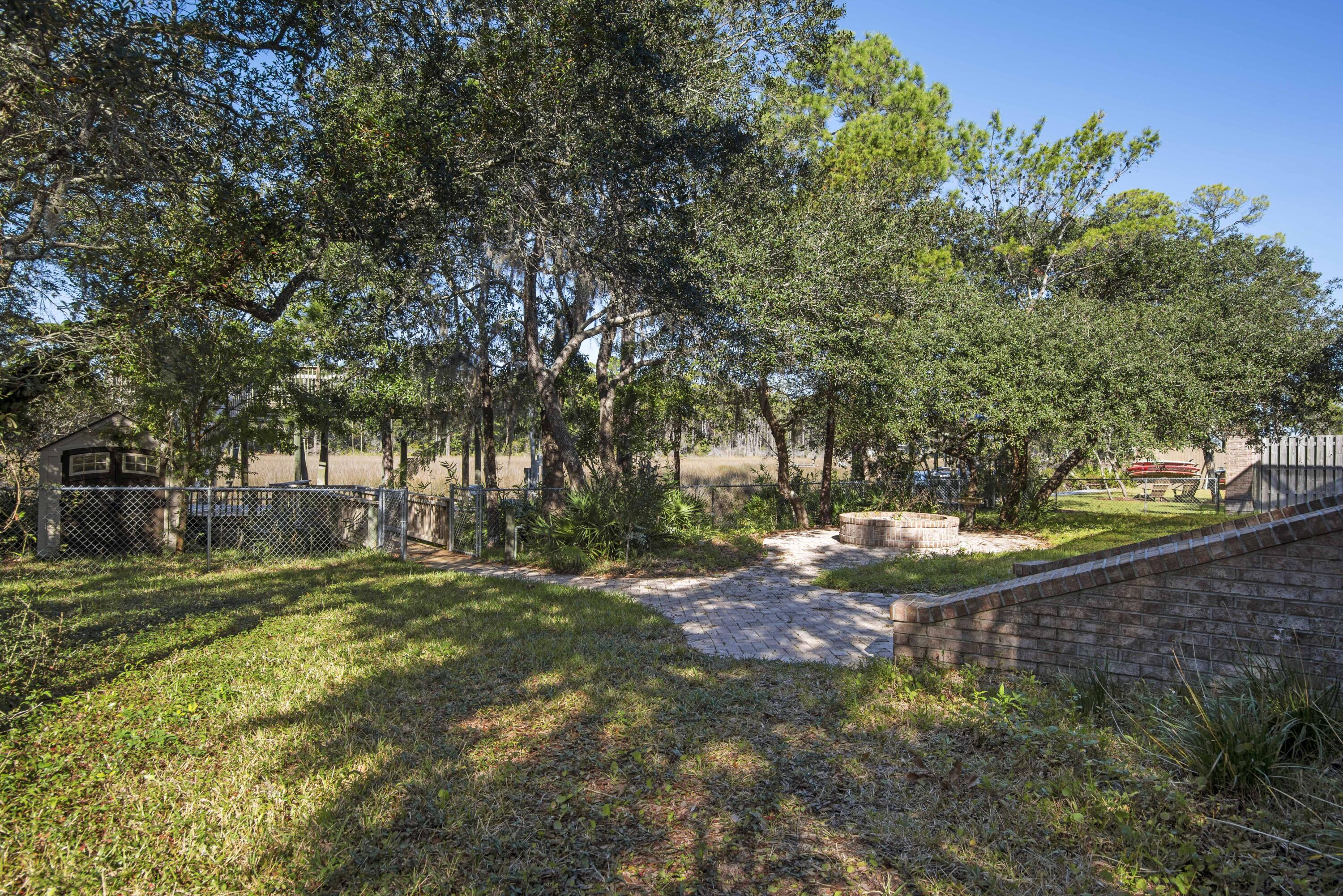 RIVER BEND - Residential Lease