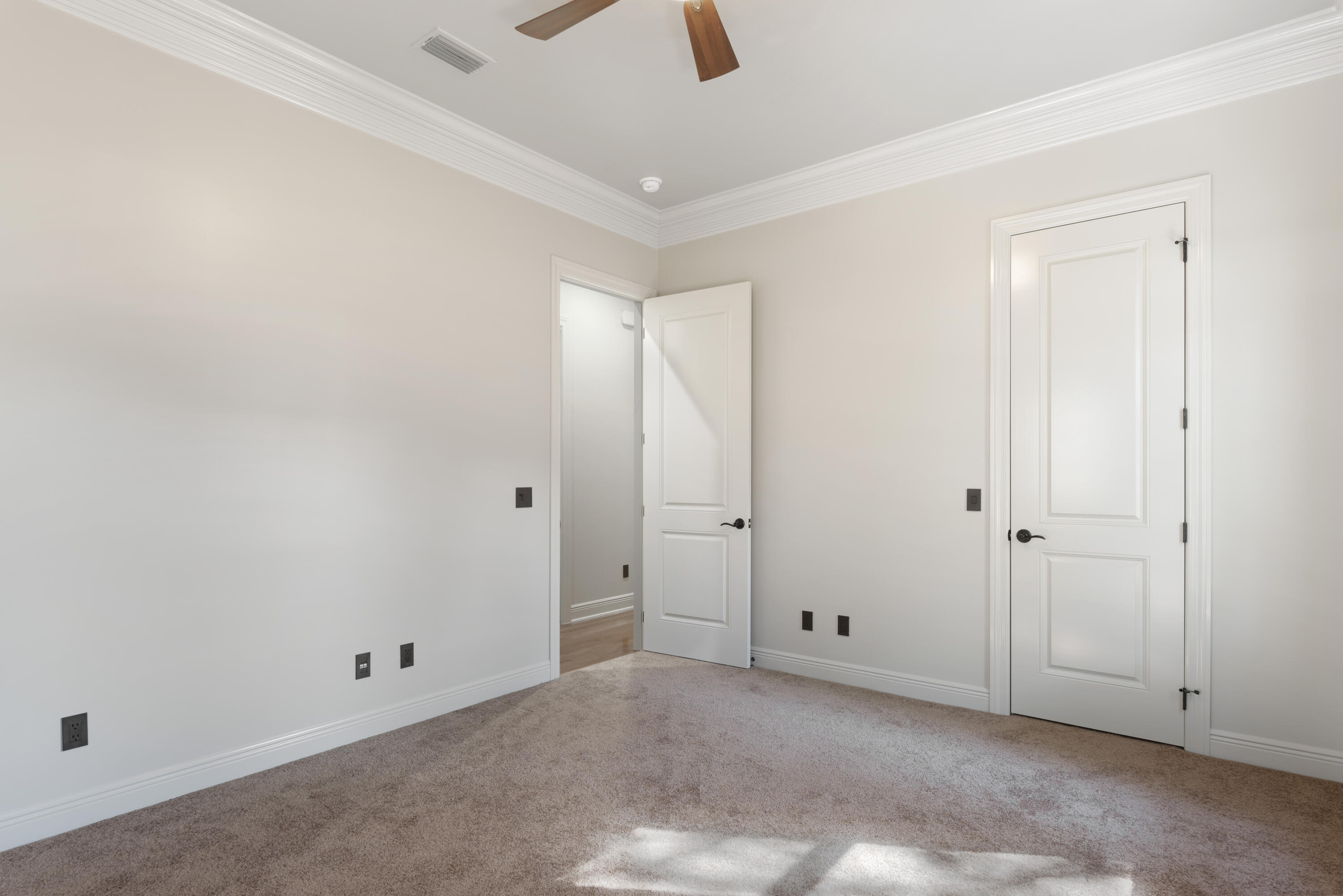 RIVER BEND - Residential Lease