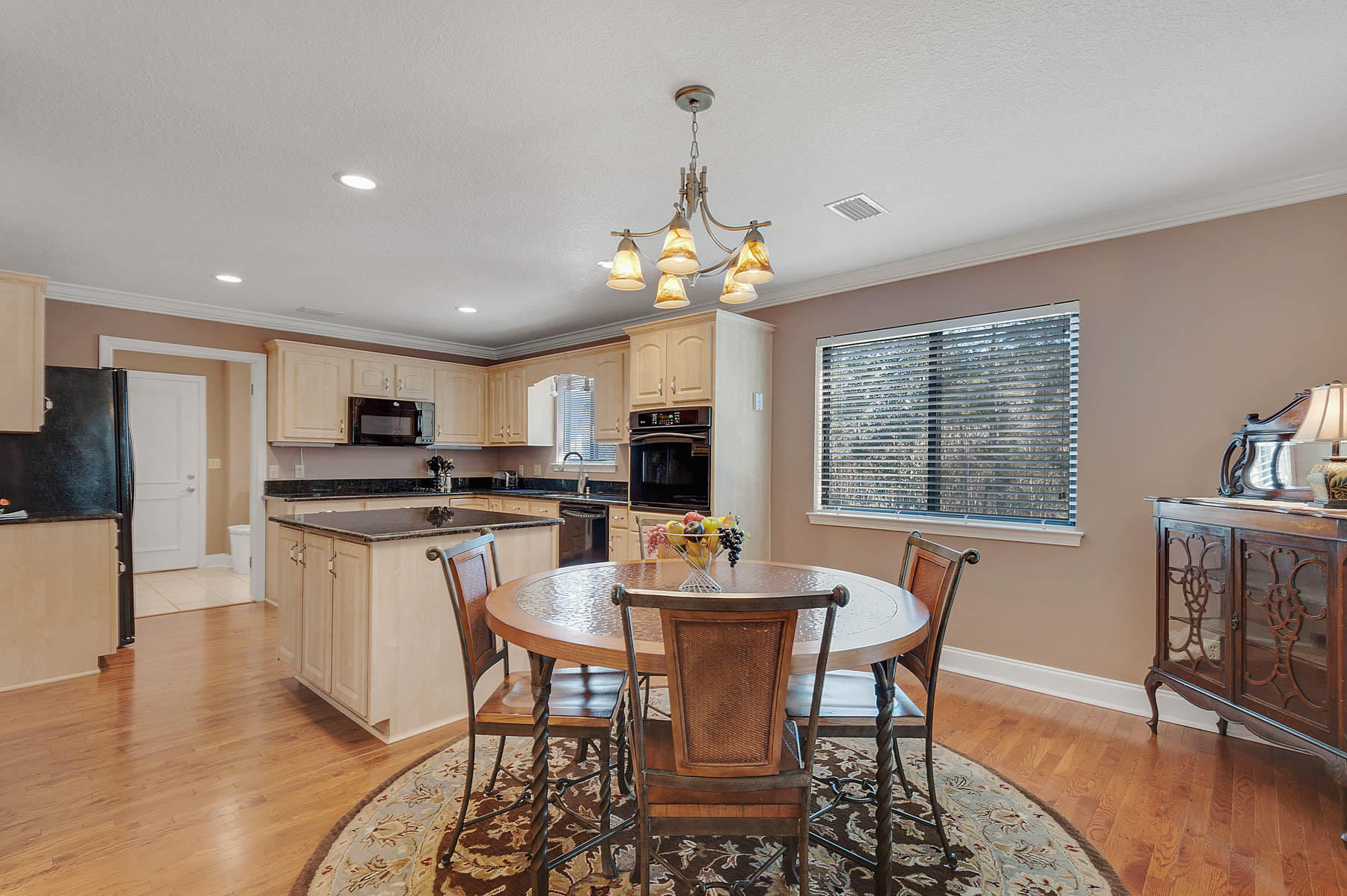 LAKE SHARON ESTATES - Residential