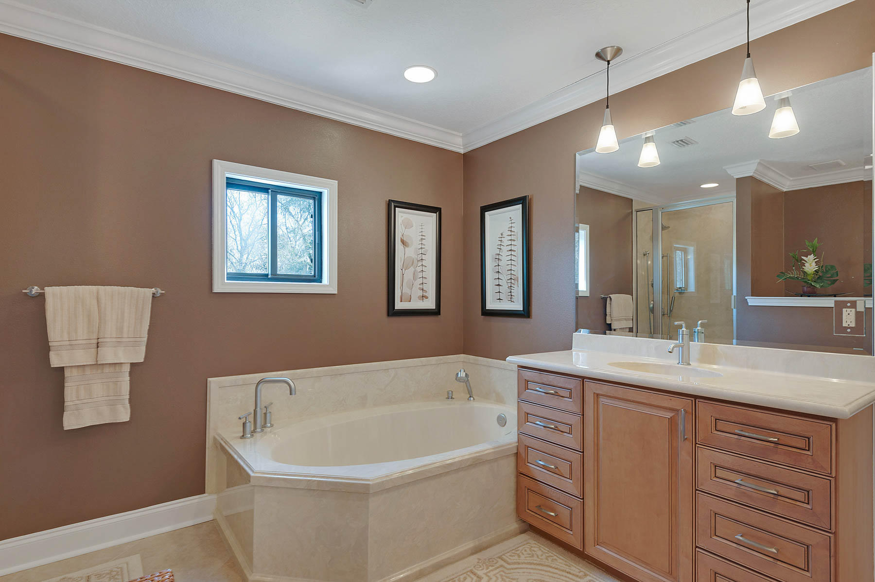 LAKE SHARON ESTATES - Residential