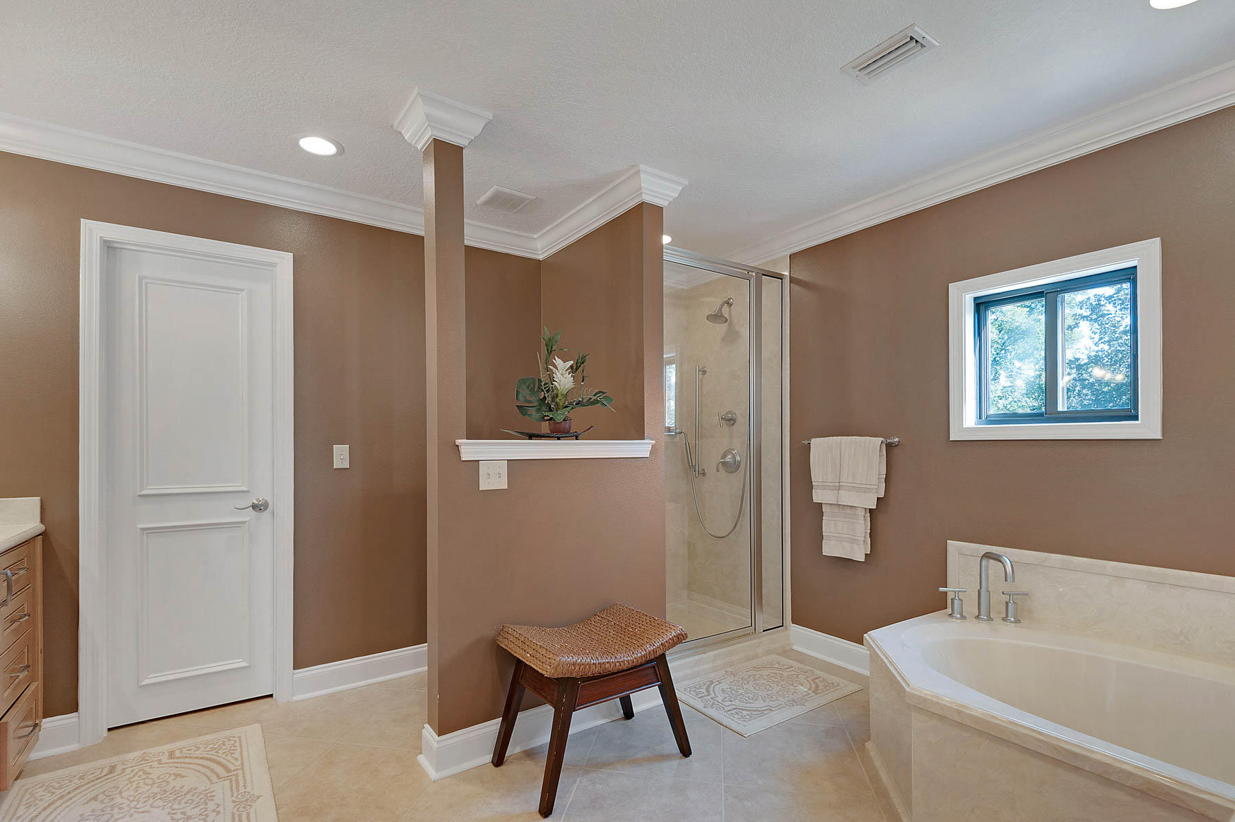 LAKE SHARON ESTATES - Residential