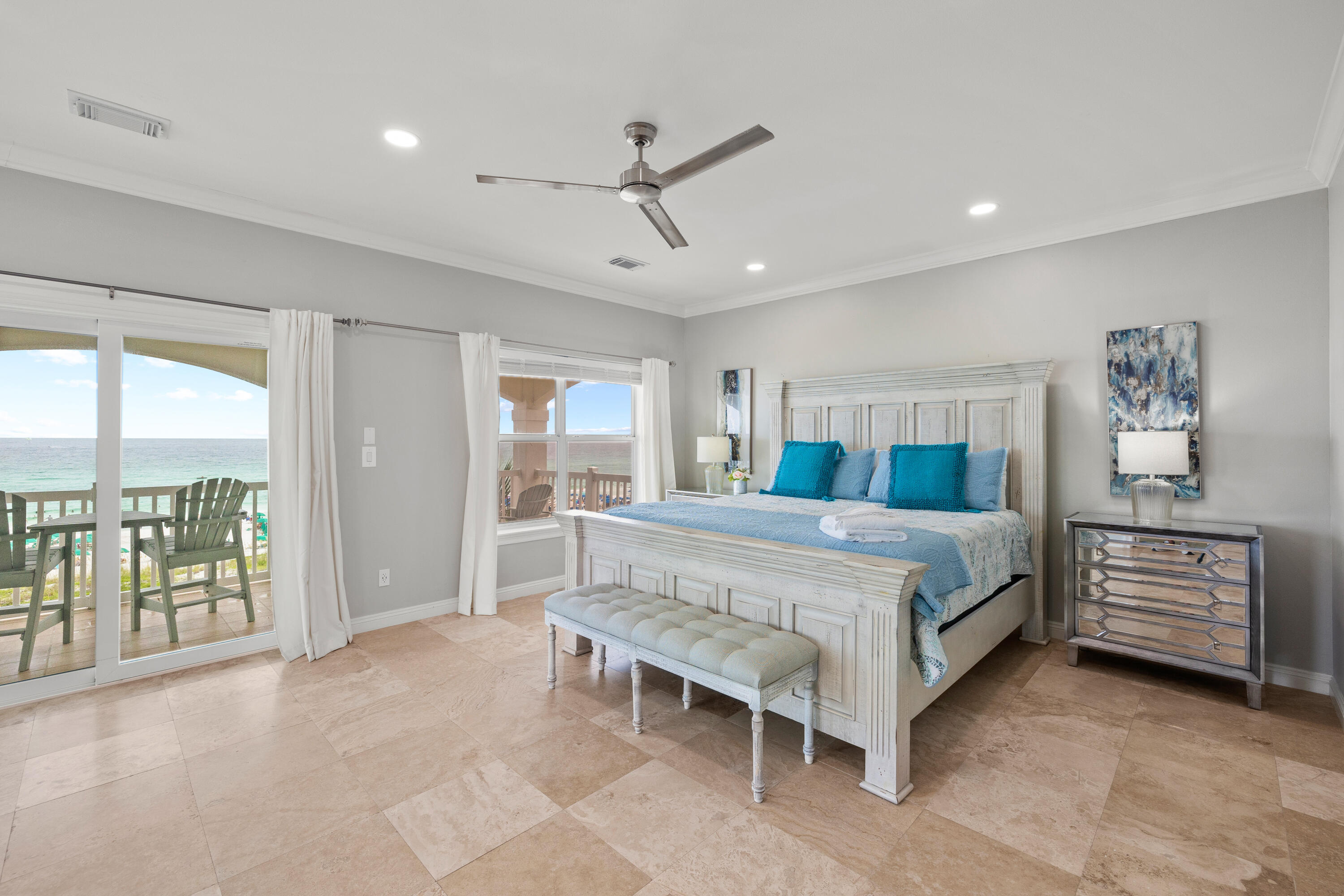 MARAVILLA SHORES - Residential