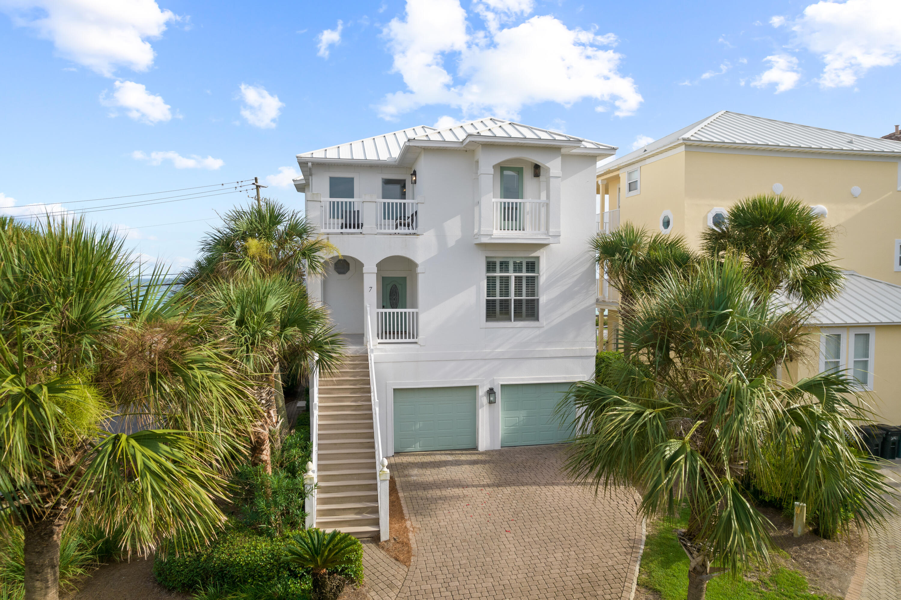 MARAVILLA SHORES - Residential