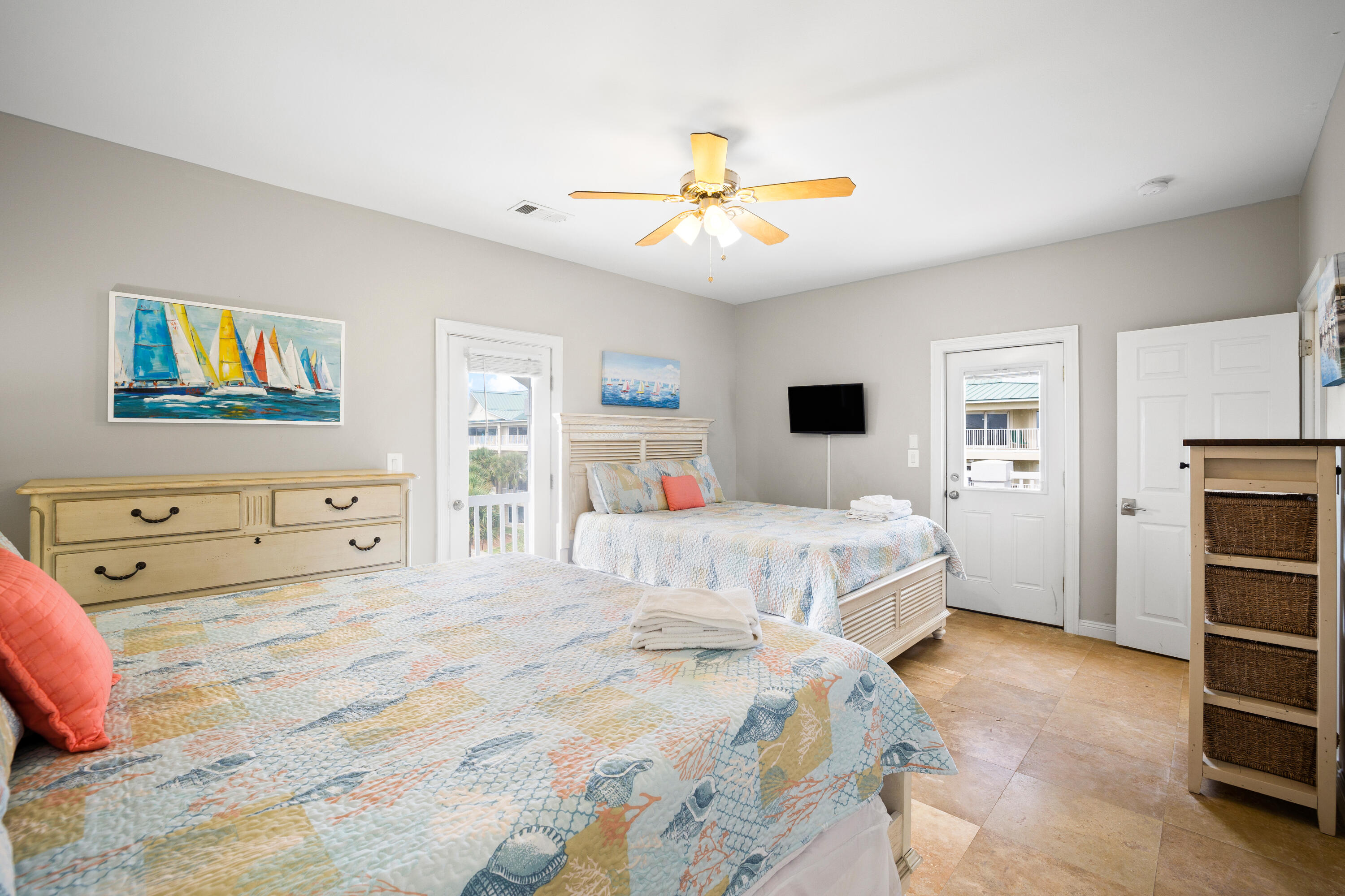 MARAVILLA SHORES - Residential