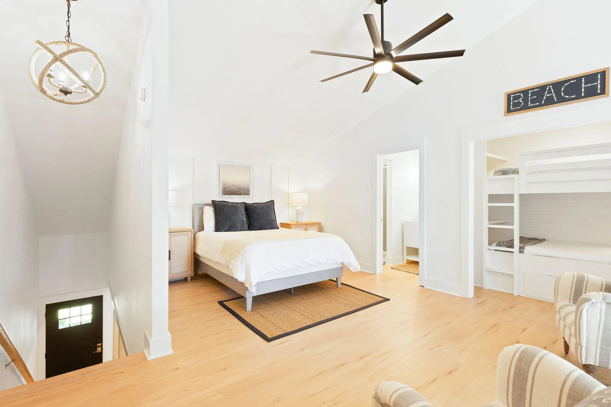 Santa Rosa Beach, Florida 32459, United States, 2 Bedrooms Bedrooms, ,3 BathroomsBathrooms,Residential,Pending,77322