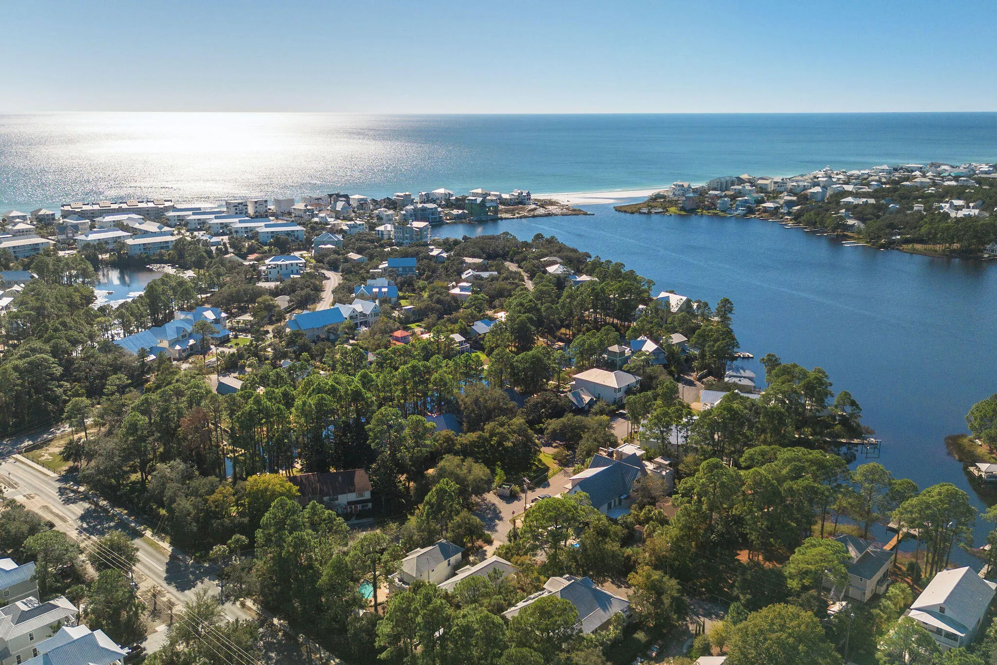 Santa Rosa Beach, Florida 32459, United States, 2 Bedrooms Bedrooms, ,3 BathroomsBathrooms,Residential,Pending,77322