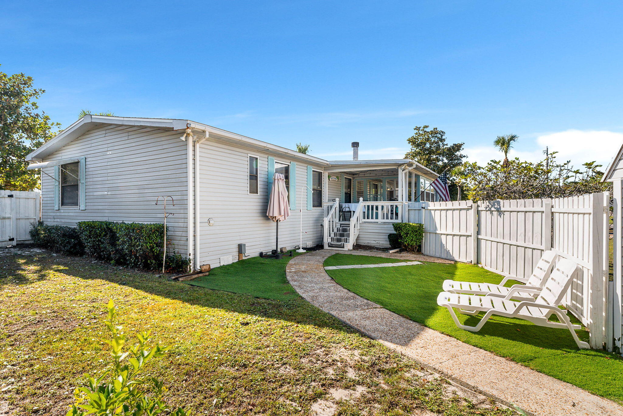 SAND DOLLAR ESTATES - Residential